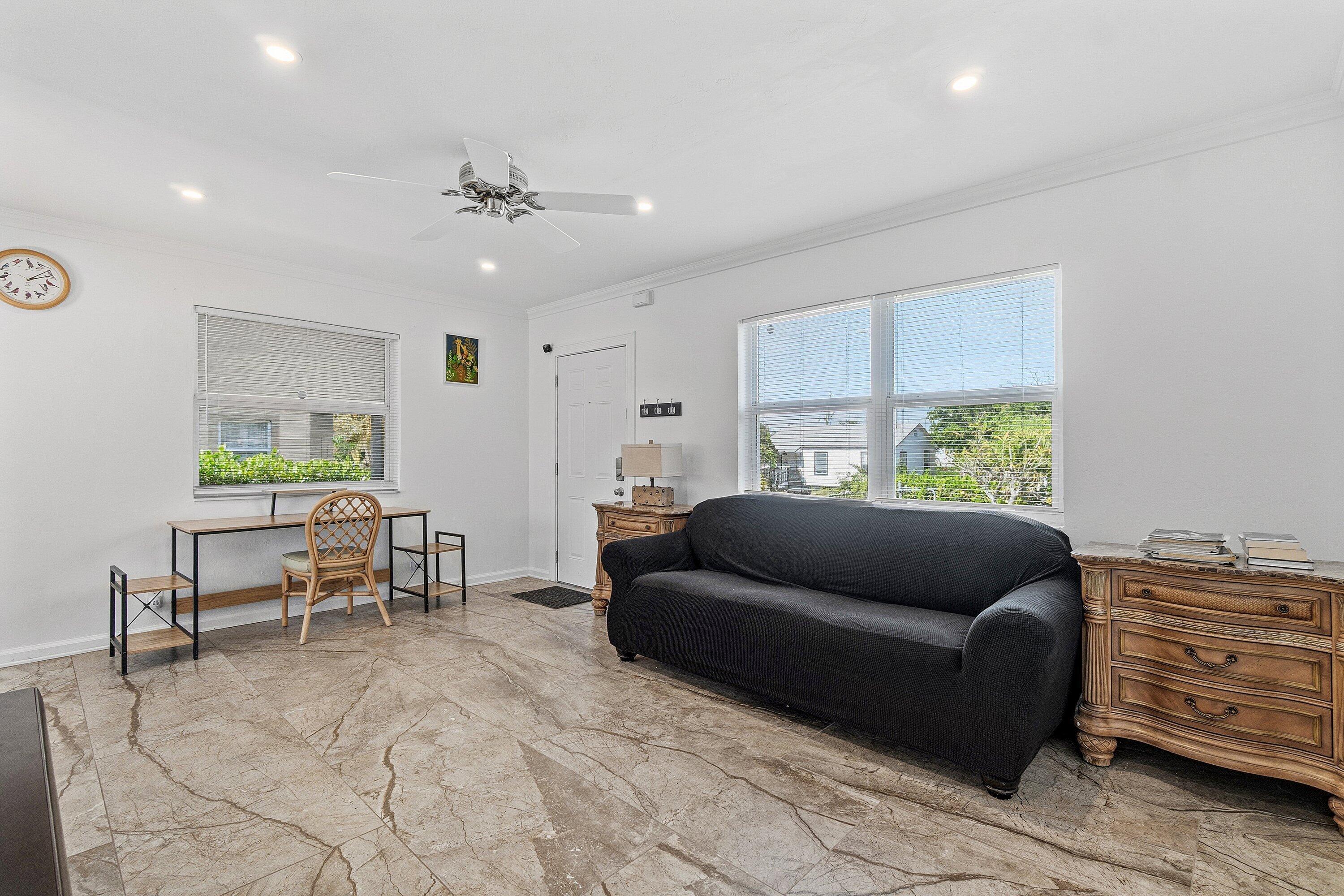 930 43rd Street, West Palm Beach, FL 33407, West Palm Beach - Photo 5