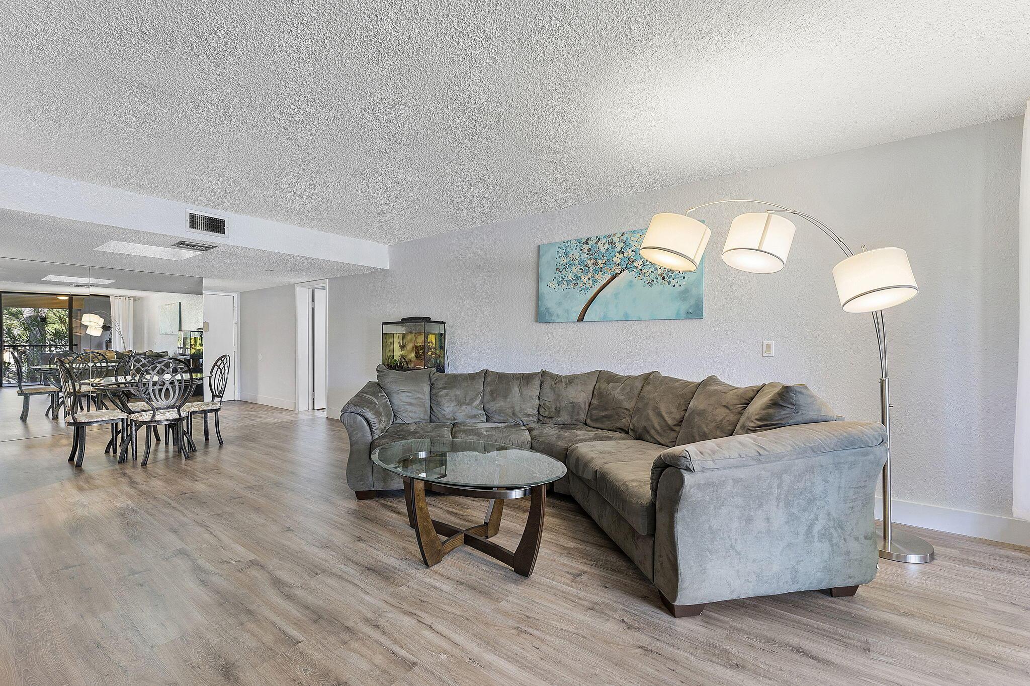 16475 Golf Club Road 207, Weston, FL 33326, Weston - Photo 3
