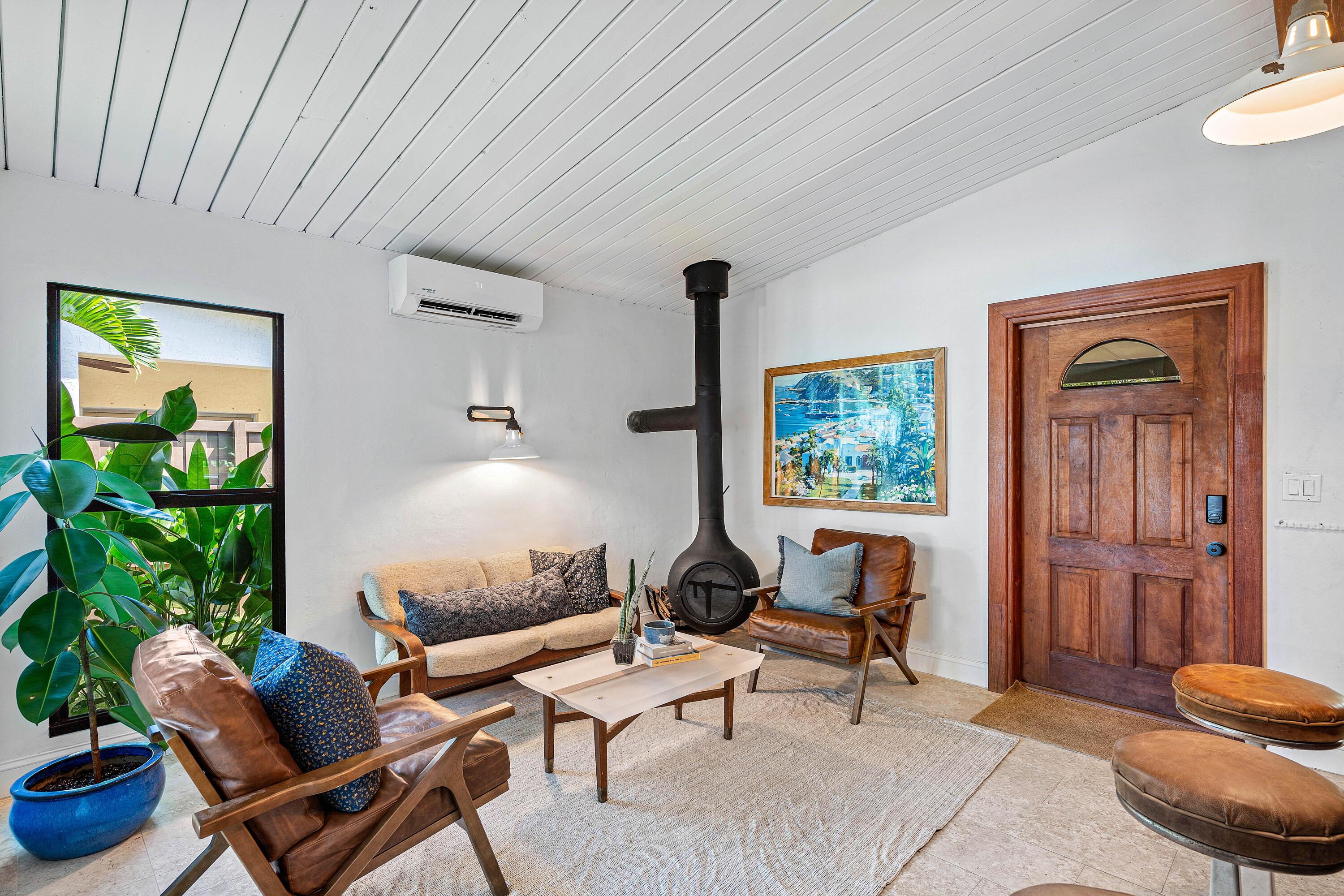 363 Glouchester Street, Boca Raton, FL 33487, Boca Raton
