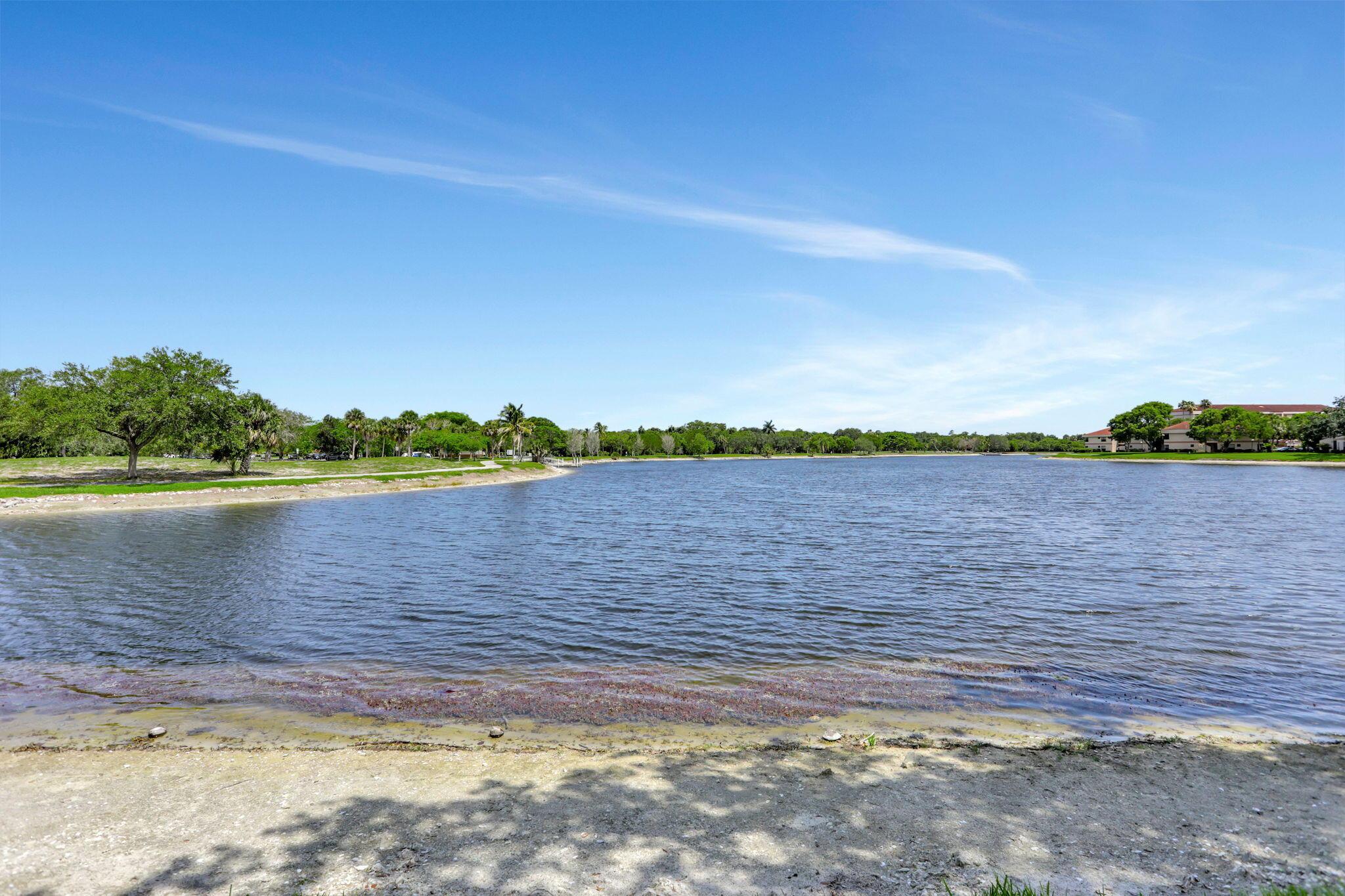 2850 Carambola Circle S 19121, Coconut Creek, FL 33066, Coconut Creek - Photo 3