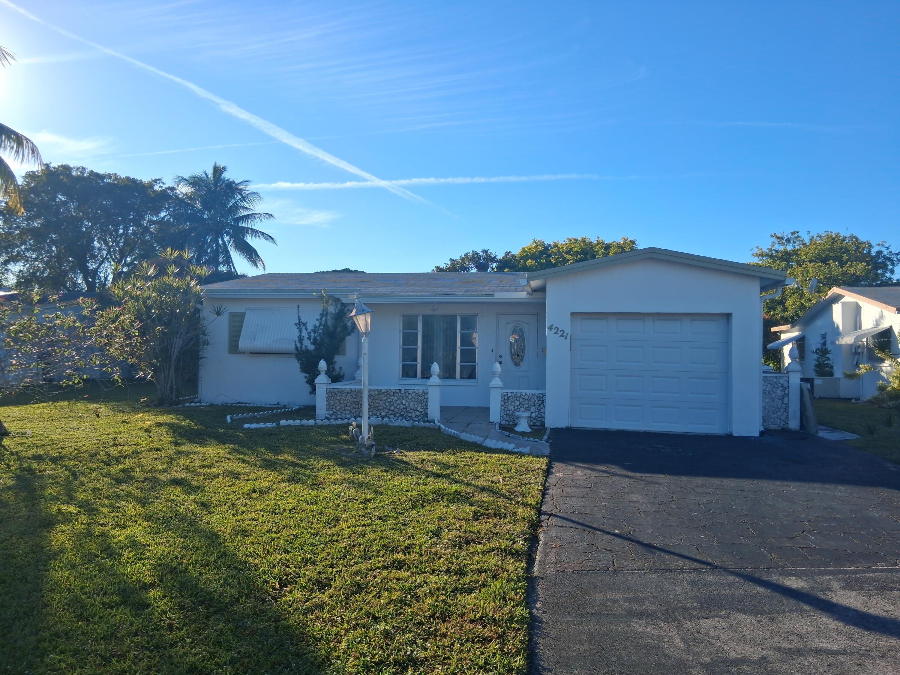 4221 NW 51st Avenue NE, Lauderdale Lakes, FL 33319, Lauderdale Lakes - Photo 2