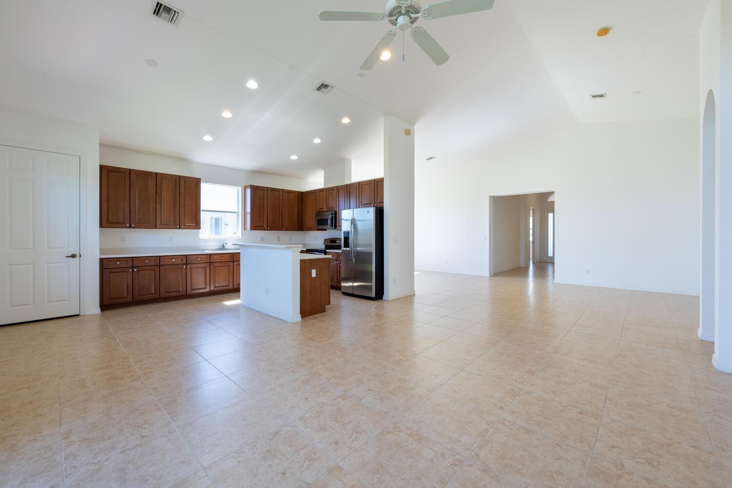 754 Aberfoyle Avenue, Fort Pierce, FL 34947, Fort Pierce - Photo 5