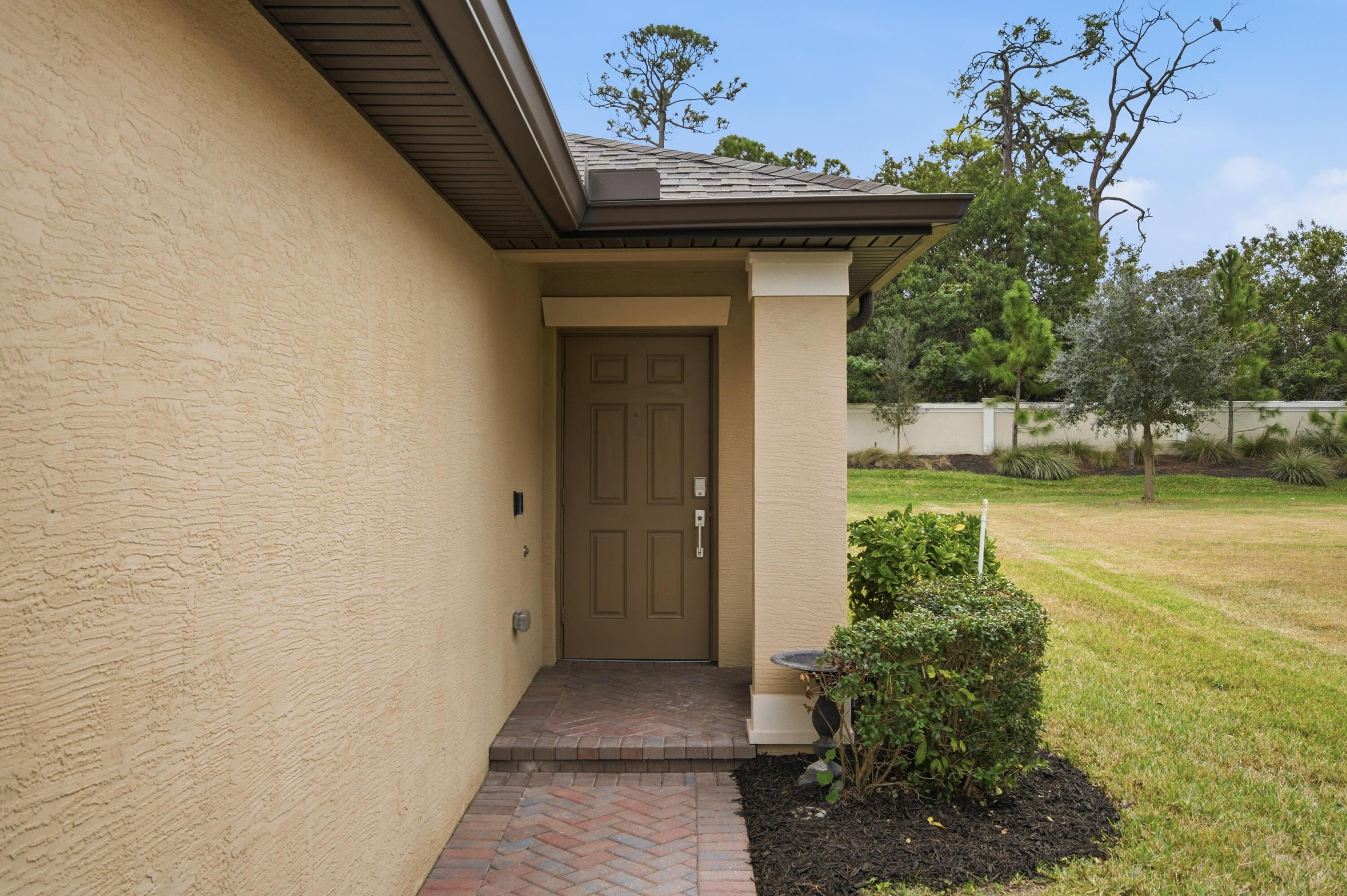 868 Bent Creek Drive, Fort Pierce, FL 34947, Fort Pierce - Photo 3