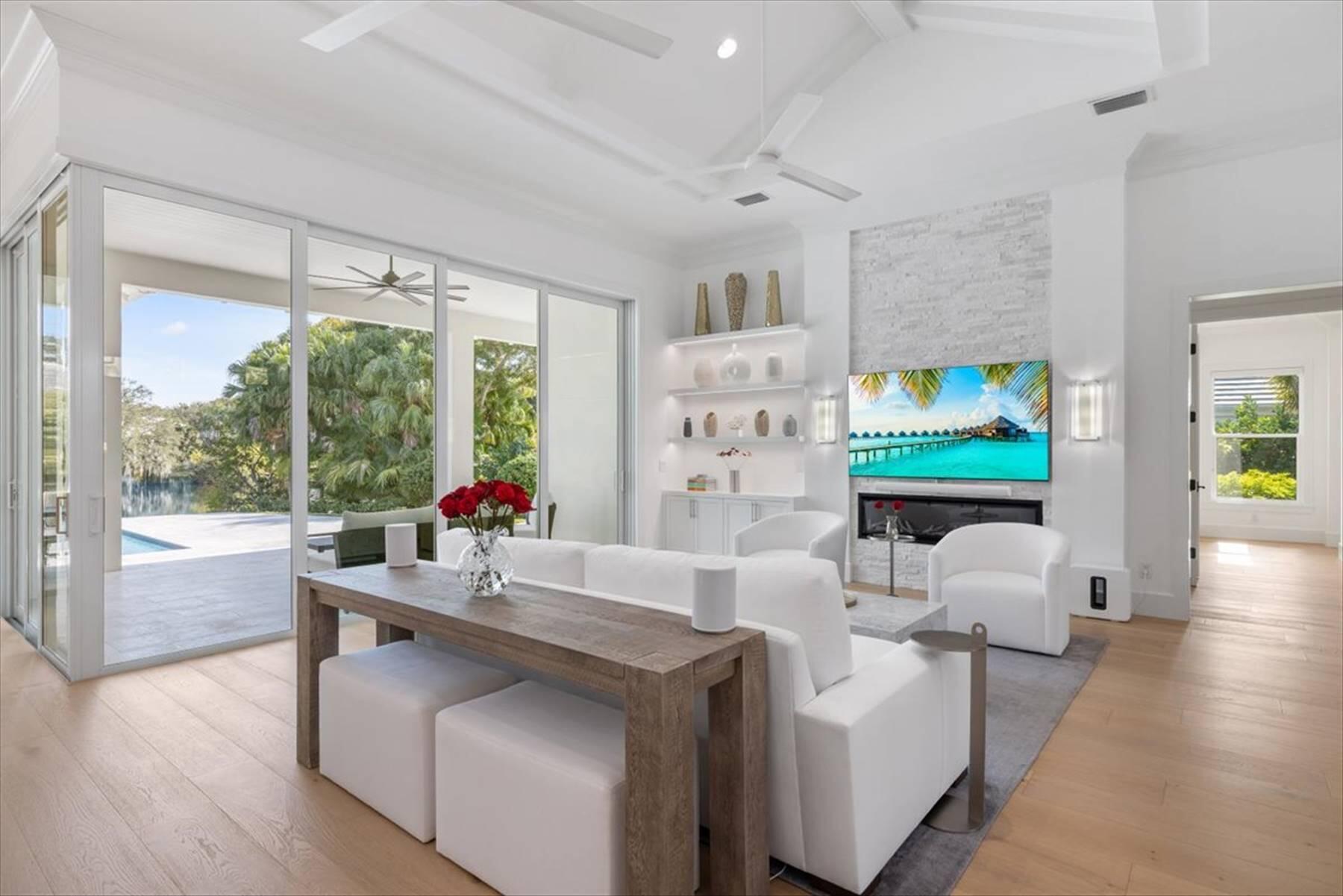 201 Shores Drive, Vero Beach, FL 32963, Vero Beach - Photo 3