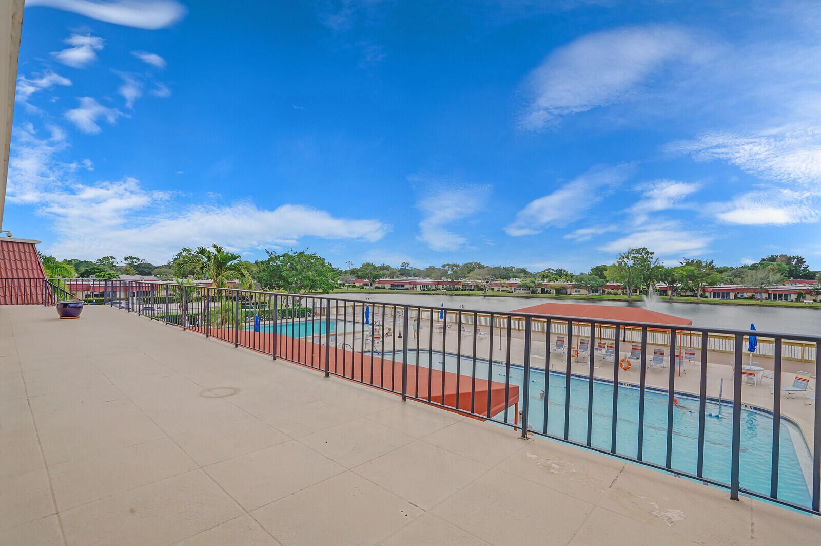 701 Laconia Circle B, Lake Worth, FL 33467, Lake Worth - Photo 5