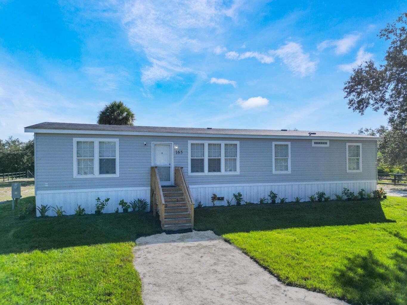 165 S Zambria Street, Clewiston, FL 33440, Clewiston - Photo 2