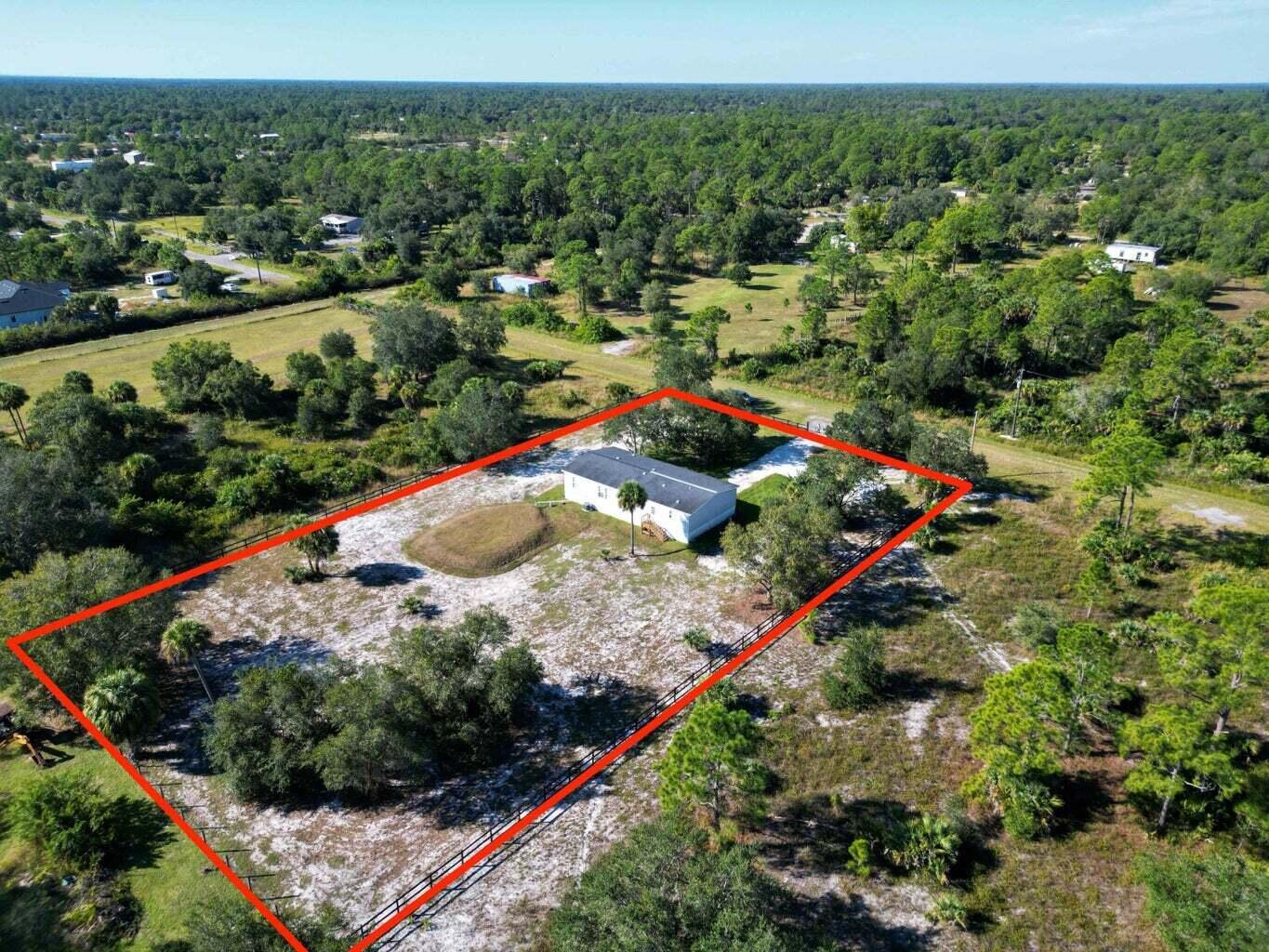 165 S Zambria Street, Clewiston, FL 33440, Clewiston