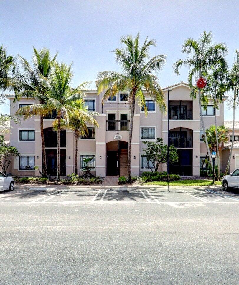 2806 Veronia Drive 301, Palm Beach Gardens, FL 33410, Palm Beach Gardens - Photo 2