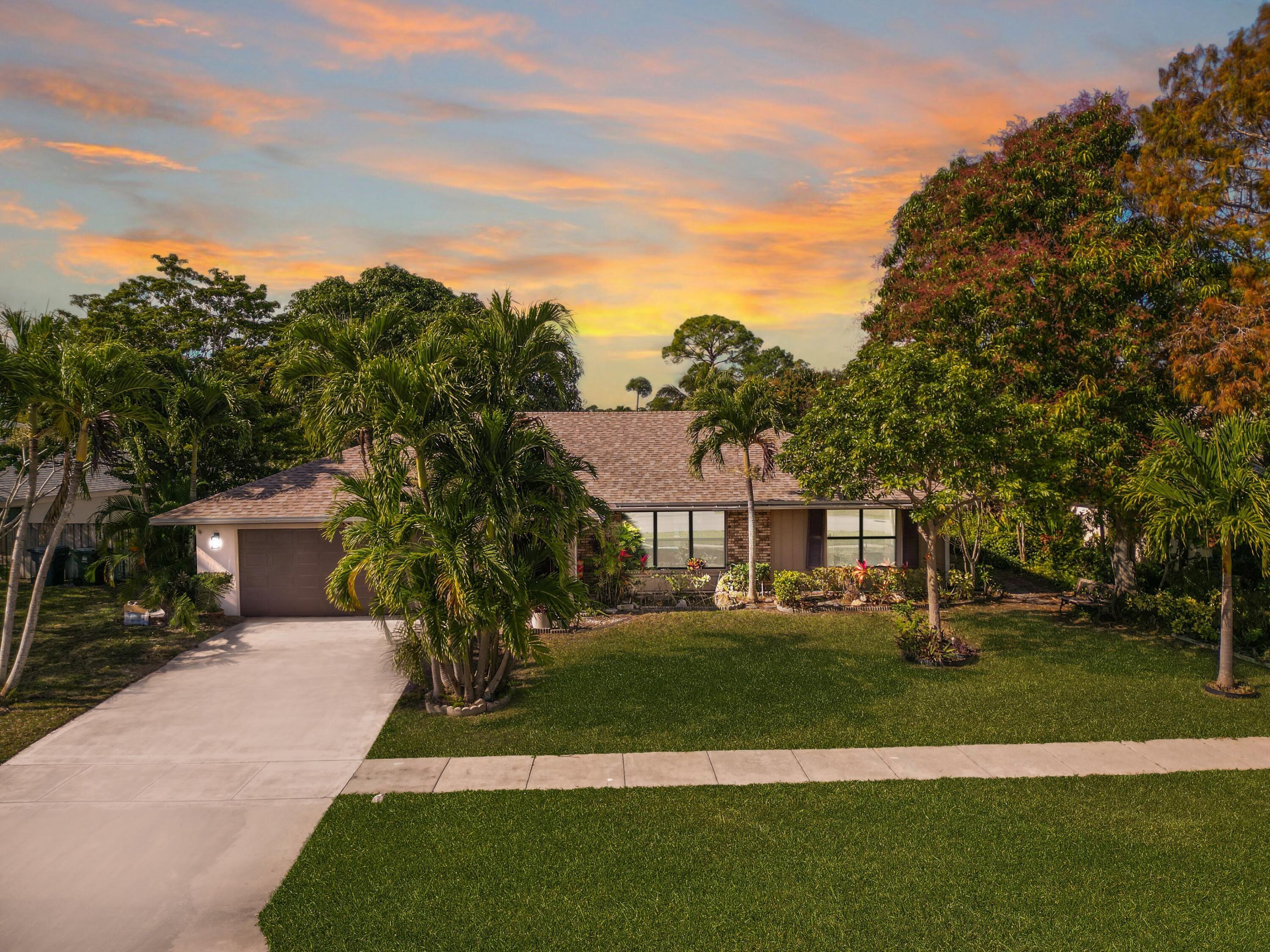 541 Azure Avenue, Wellington, FL 33414, Wellington - Photo 5