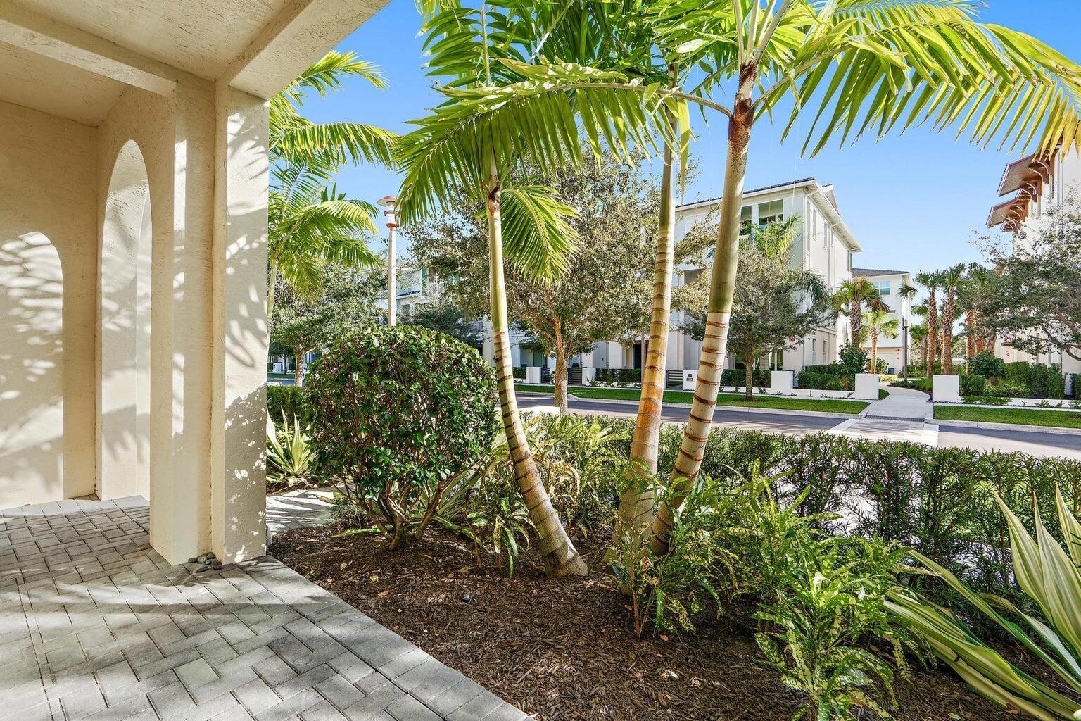 5239 Beckman Terrace, Palm Beach Gardens, FL 33418, Palm Beach Gardens - Photo 5