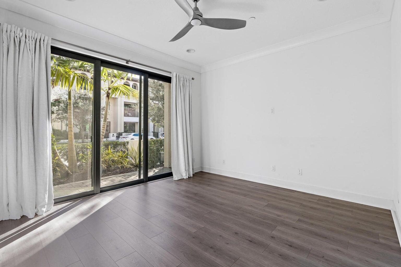 5239 Beckman Terrace, Palm Beach Gardens, FL 33418, Palm Beach Gardens - Photo 4