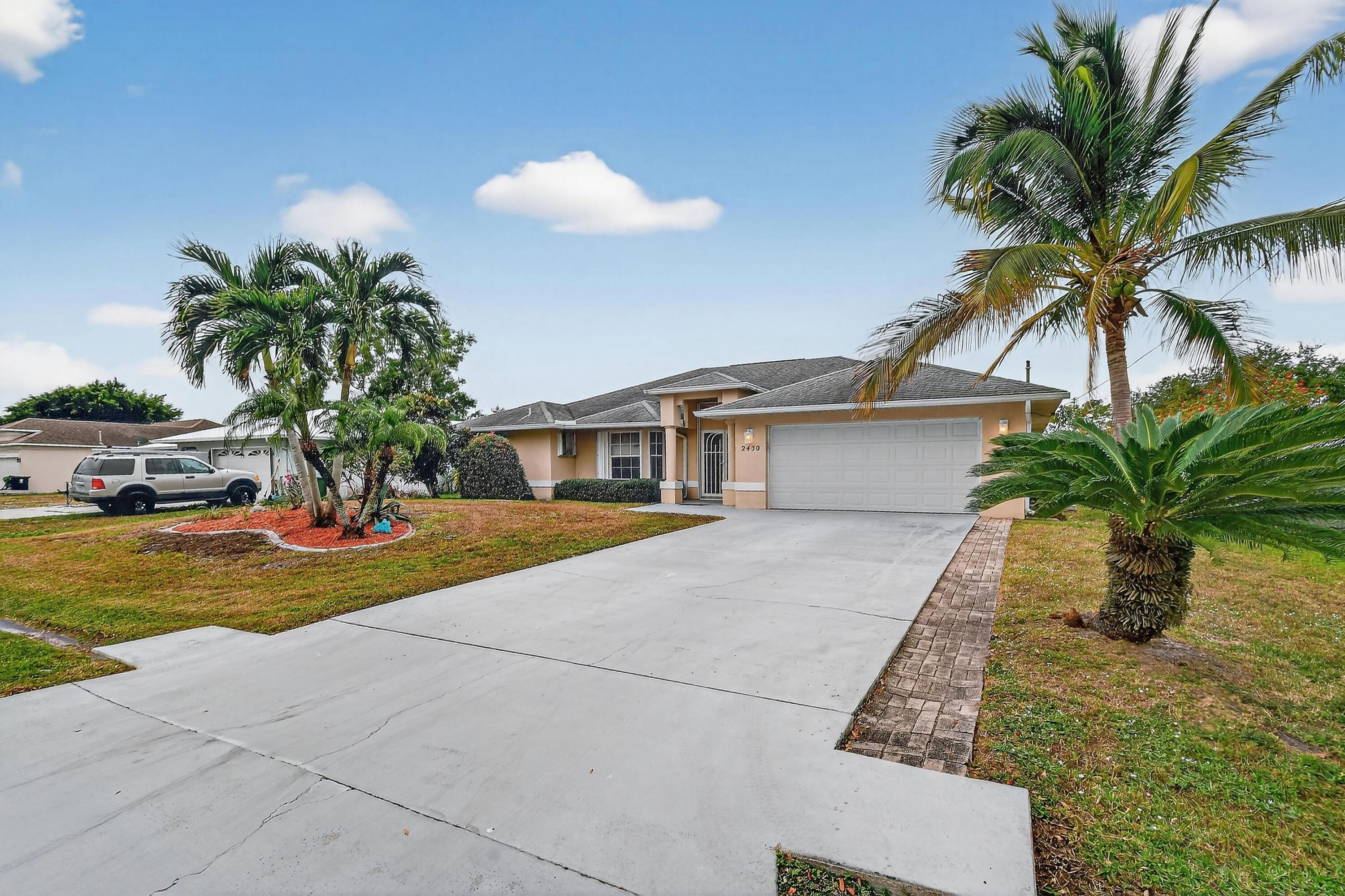 2450 SE Perugia Street, Port St. Lucie, FL 34952, Port St. Lucie - Photo 4