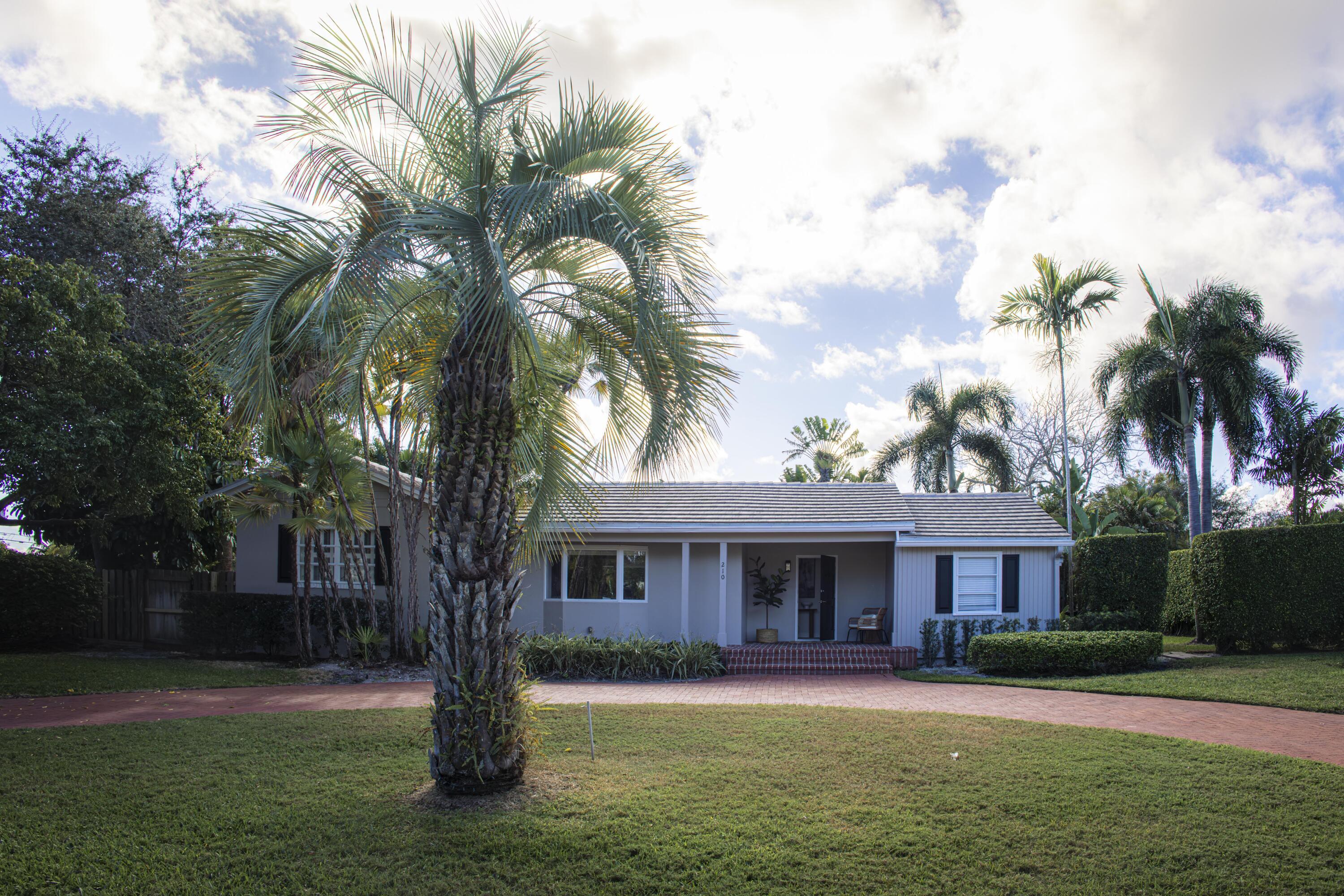 210 Miramar Way, West Palm Beach, FL 33405, West Palm Beach - Photo 2