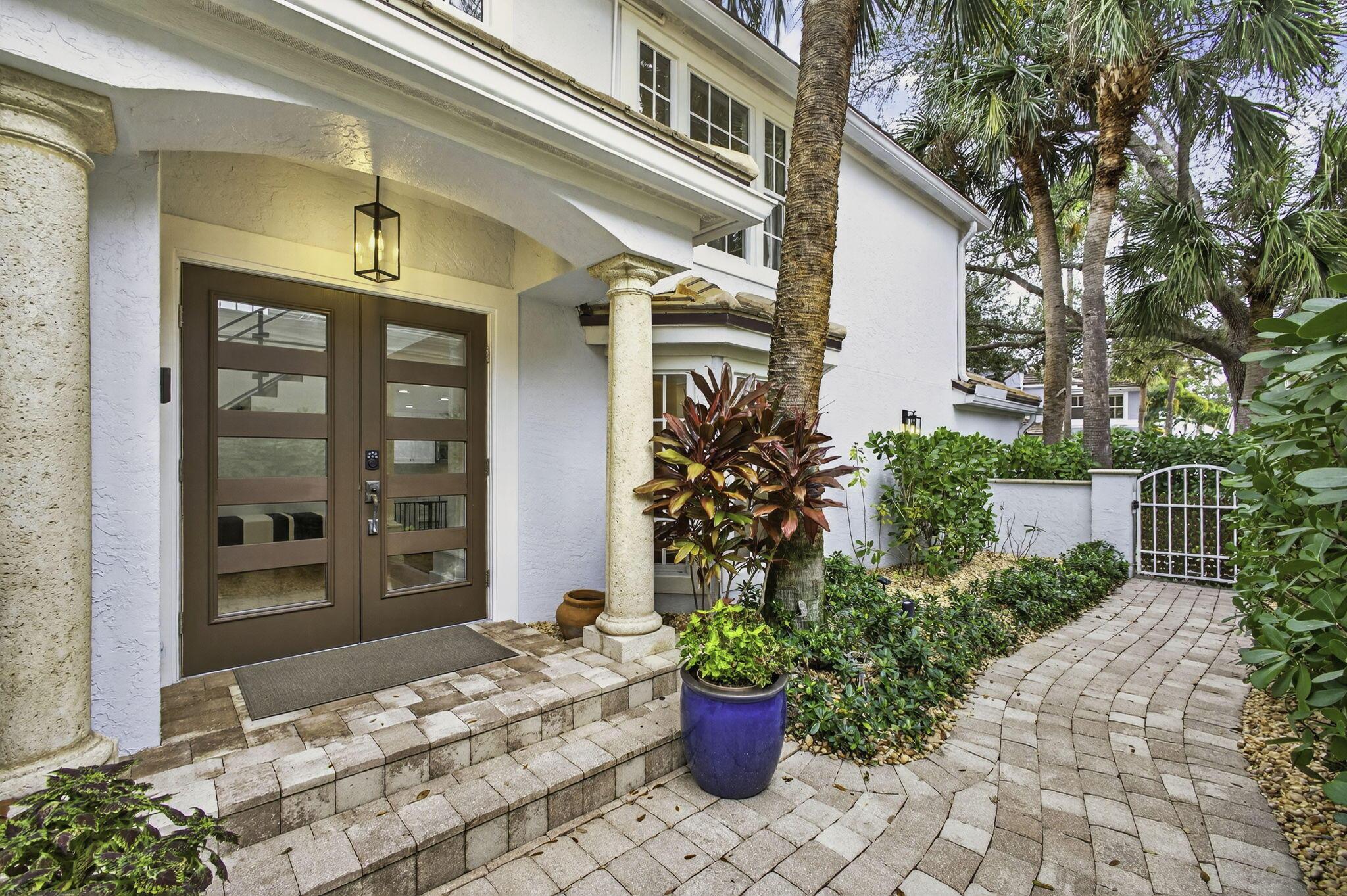25 Grand Bay Circle, Juno Beach, FL 33408, Juno Beach - Photo 3
