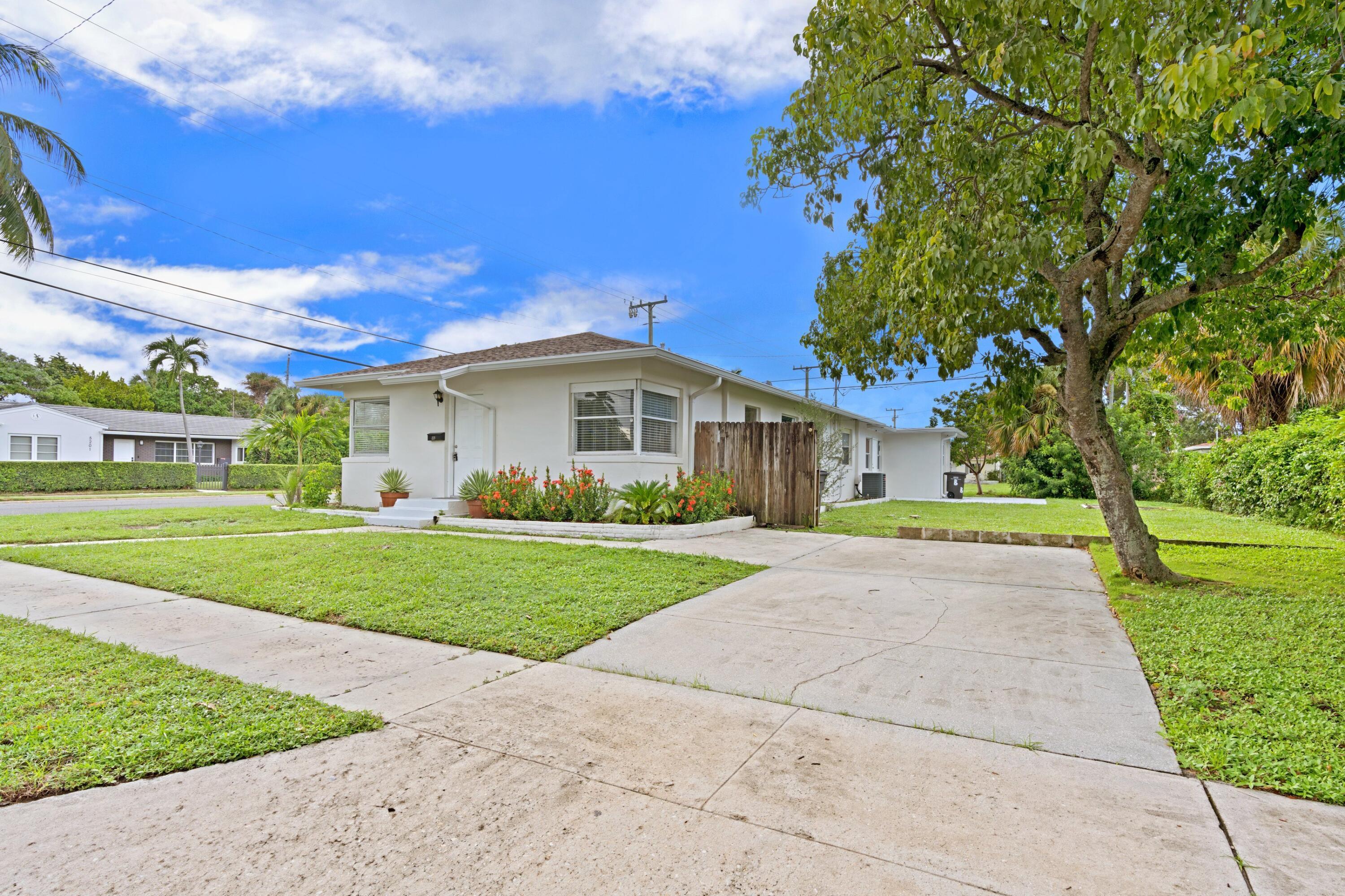 5208 Spruce Avenue B, West Palm Beach, FL 33407, West Palm Beach - Photo 2