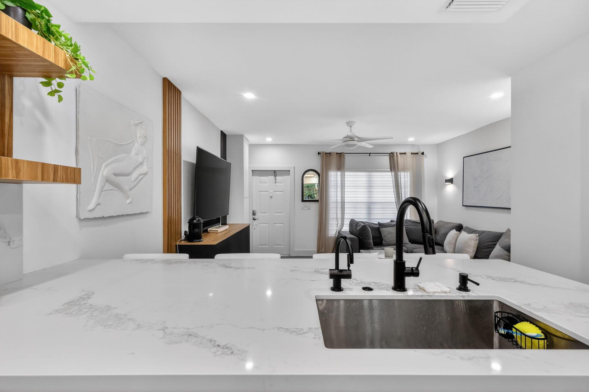 836 Kokomo Key Lane, Delray Beach, FL 33483, Delray Beach - Photo 5