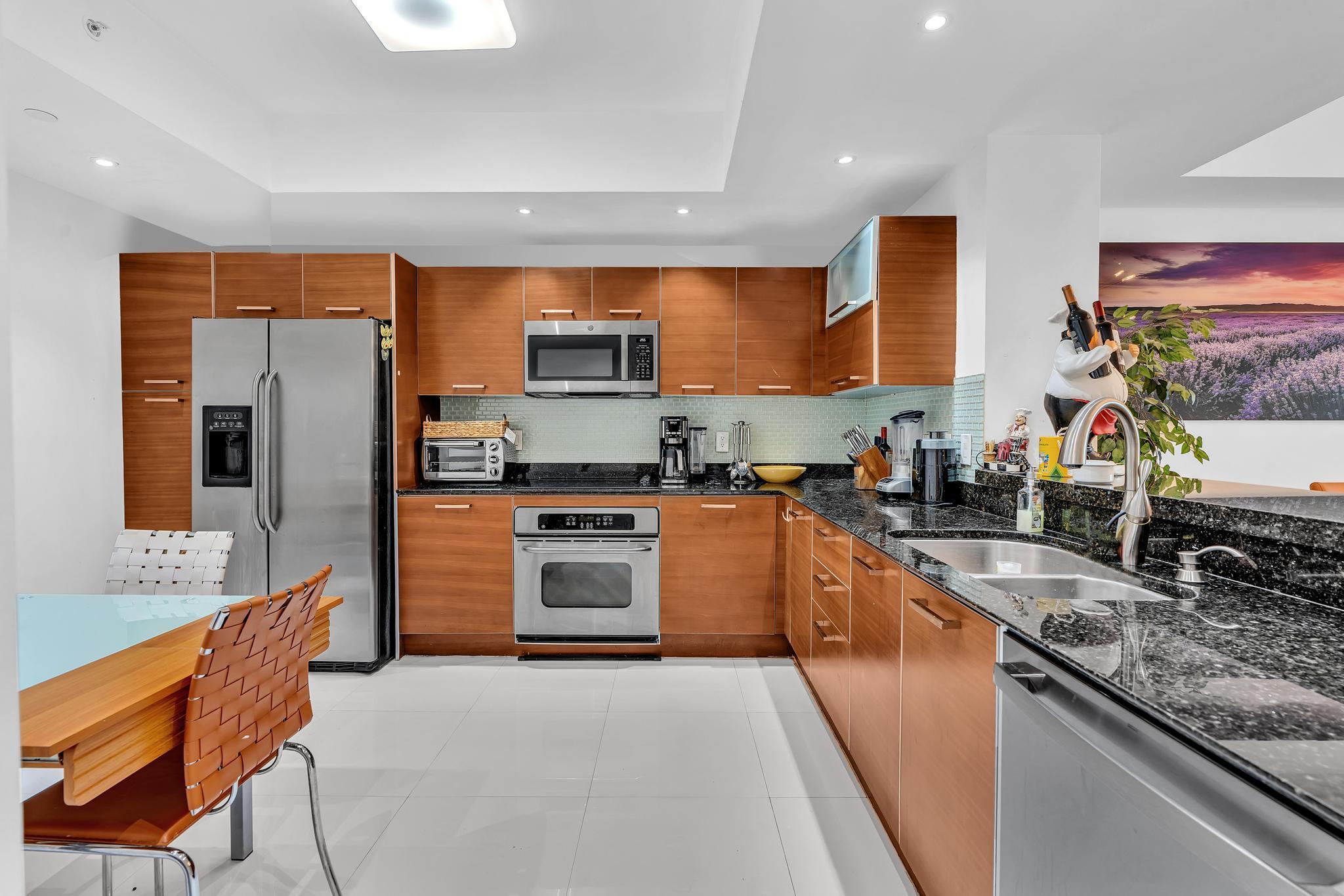 3330 NE 190th Street 1011, Aventura, FL 33180, Aventura - Photo 4