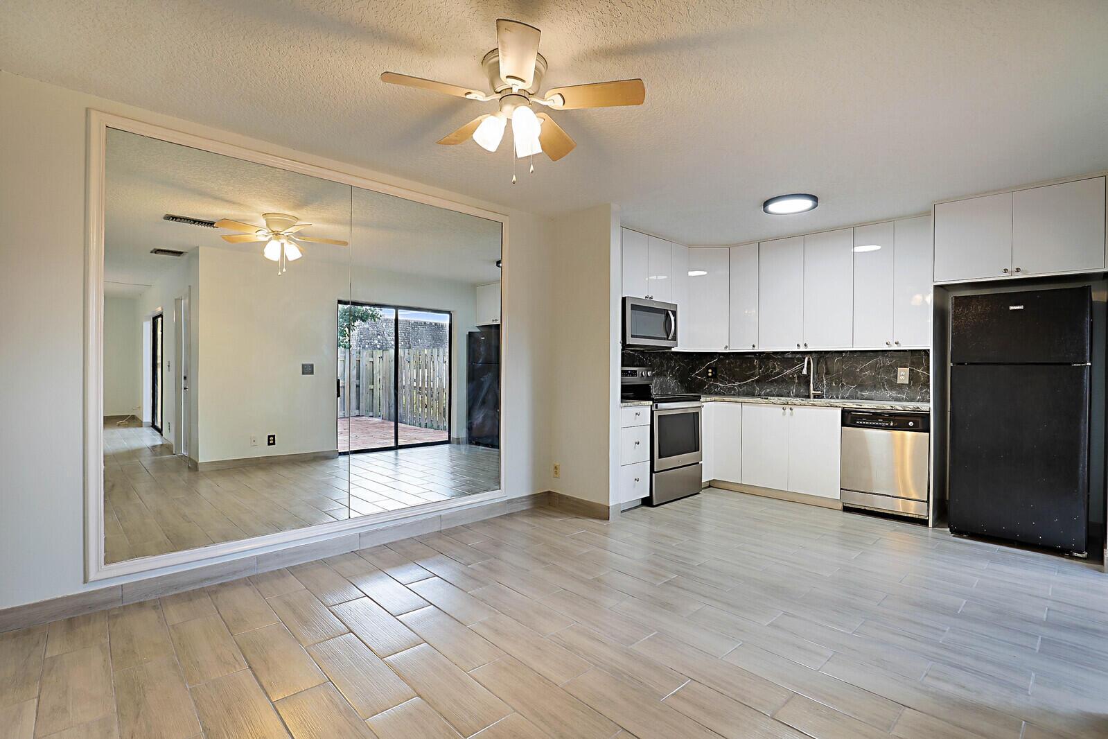 253 Woodland Road, Palm Springs, FL 33461, Palm Springs - Photo 4
