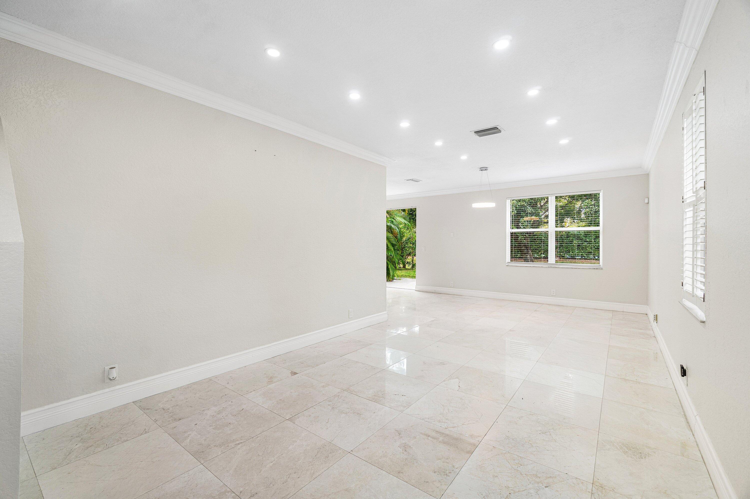 7803 NW 70th Avenue, Parkland, FL 33067, Parkland - Photo 4