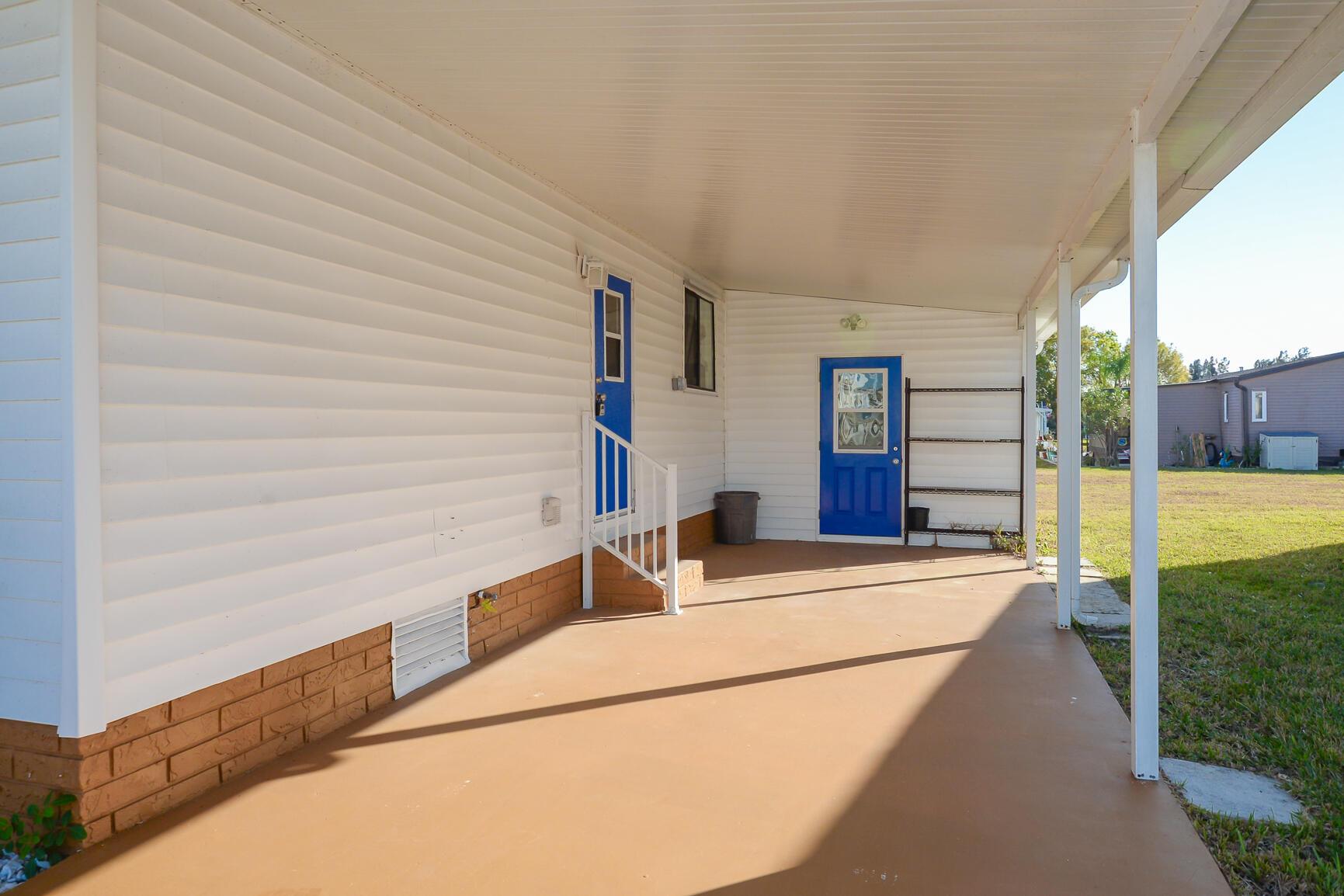 522 Hemingway Terrace, Fort Pierce, FL 34982, Fort Pierce - Photo 3