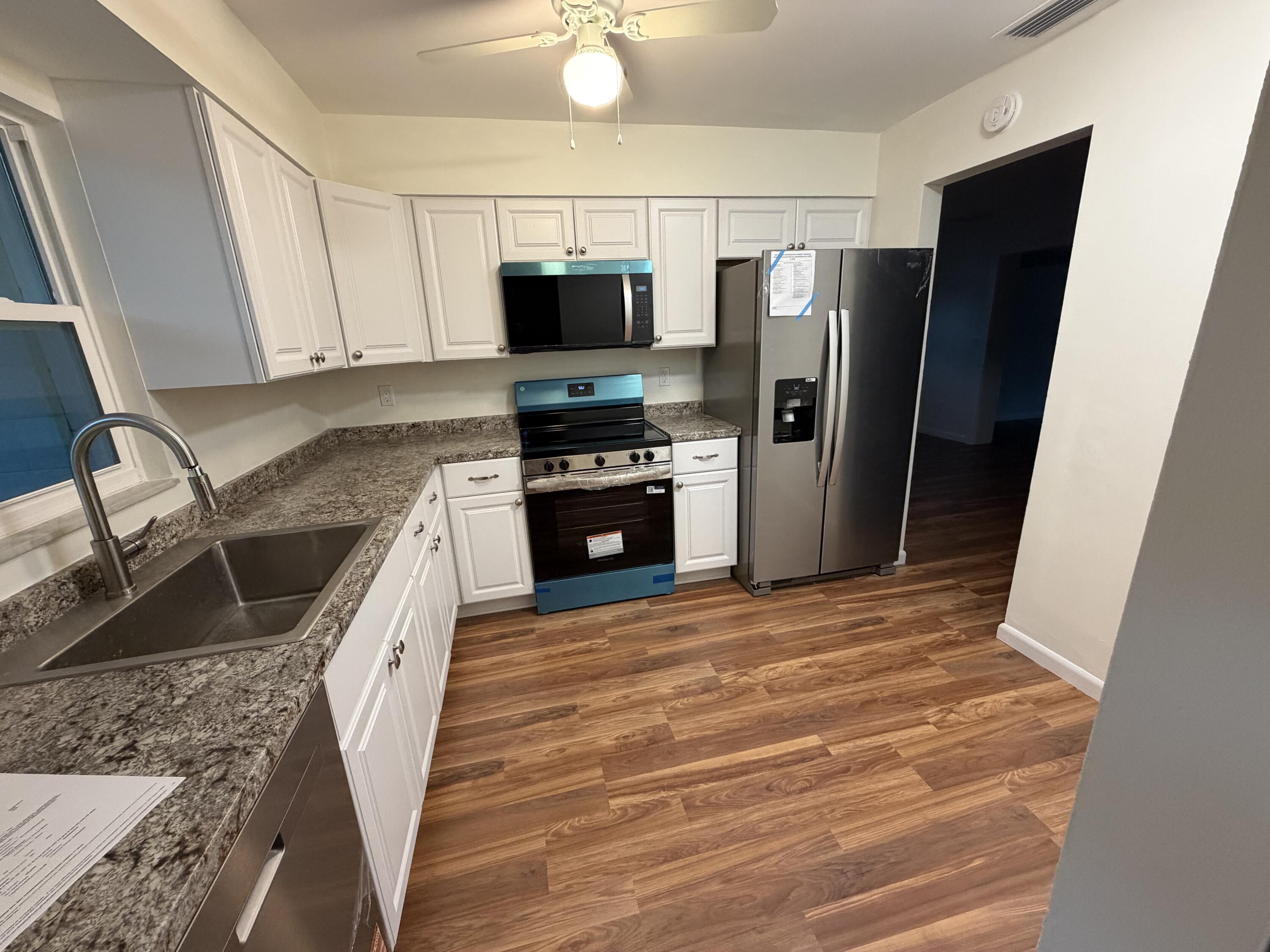 2156 34th Avenue, Vero Beach, FL 32960, Vero Beach - Photo 3