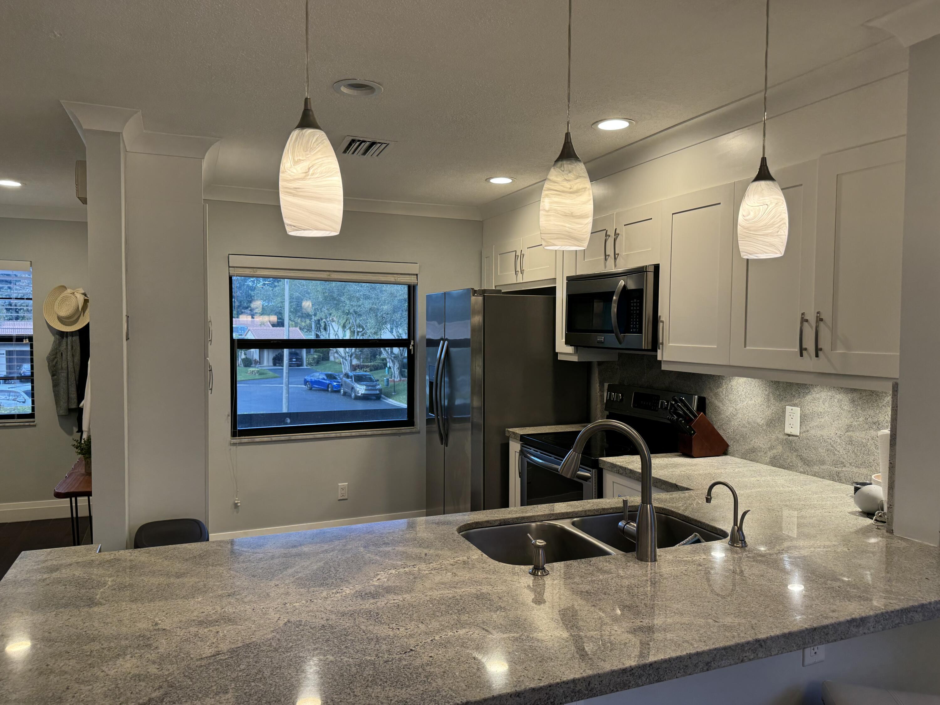 21876 Cypress Circle Circle B, Boca Raton, FL 33433, Boca Raton - Photo 5
