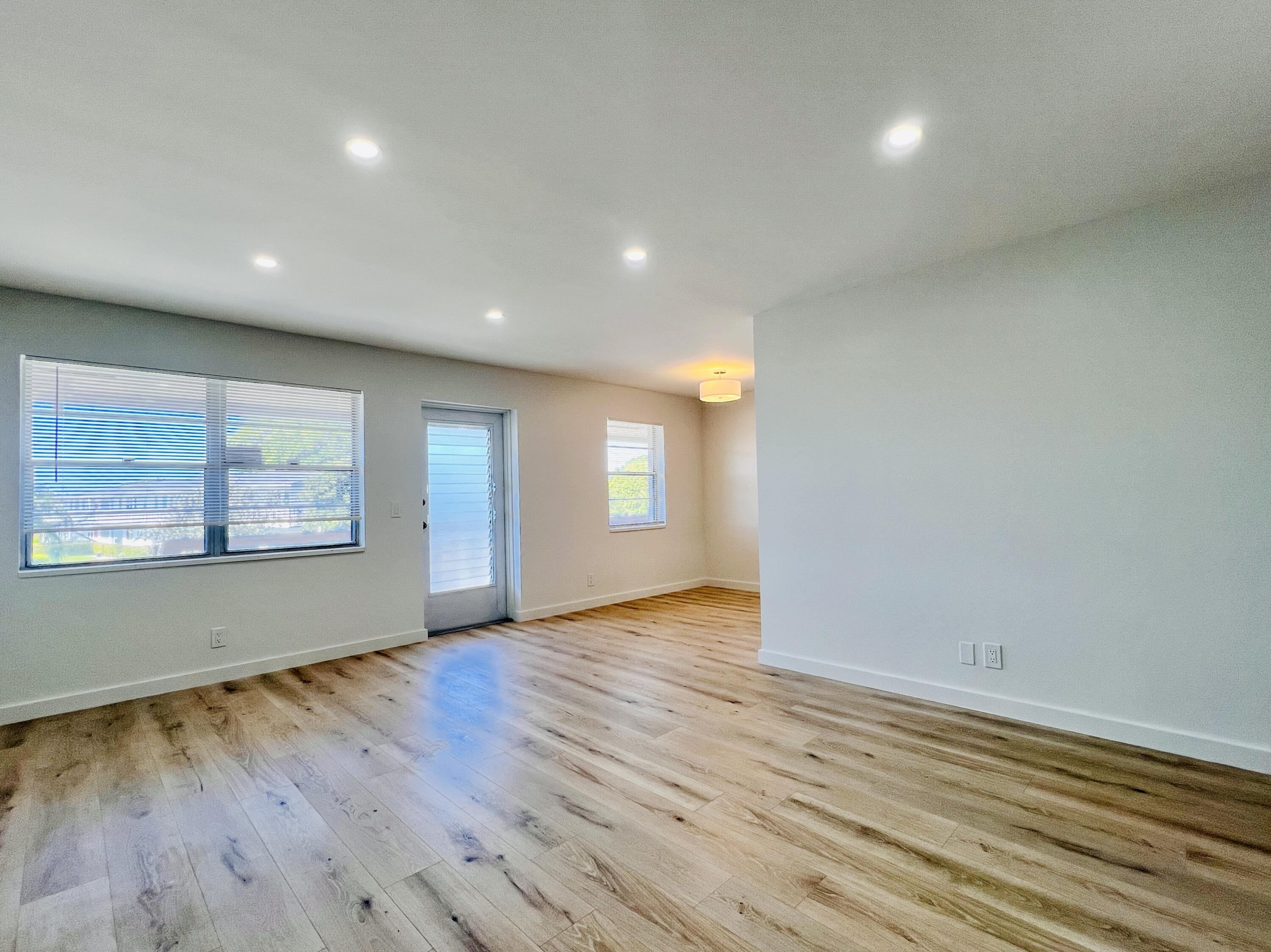 130 Chatham F, West Palm Beach, FL 33417, West Palm Beach - Photo 4