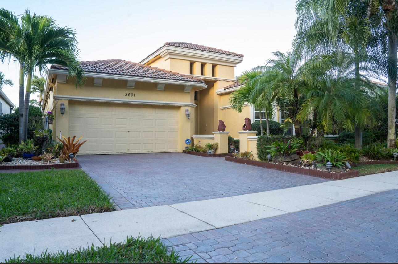 8601 Via Grande E, Wellington, FL 33411, Wellington