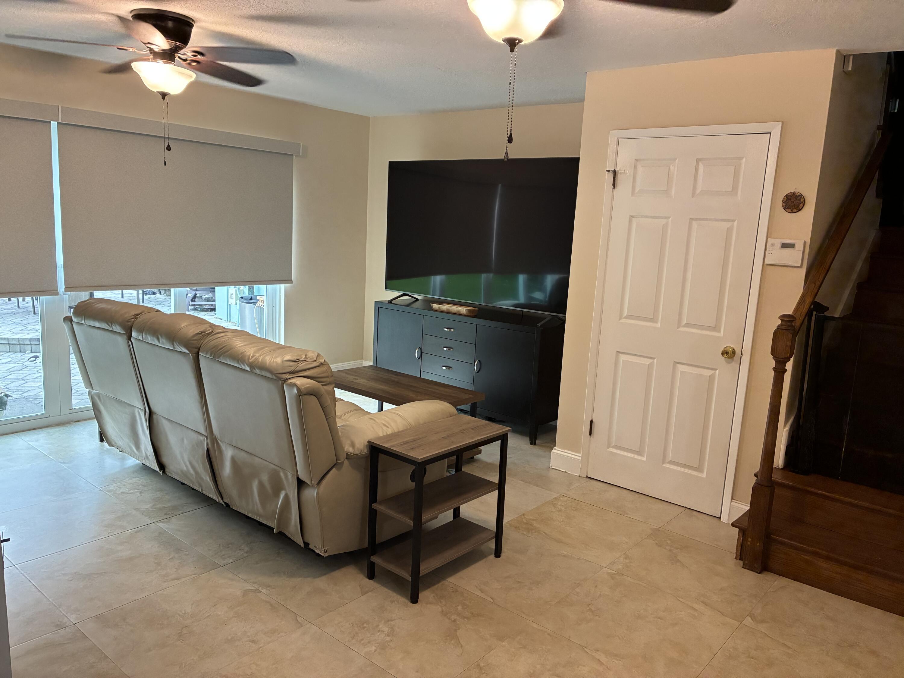 813 SE 10th Terrace Terrace, Deerfield Beach, FL 33441, Deerfield Beach - Photo 5