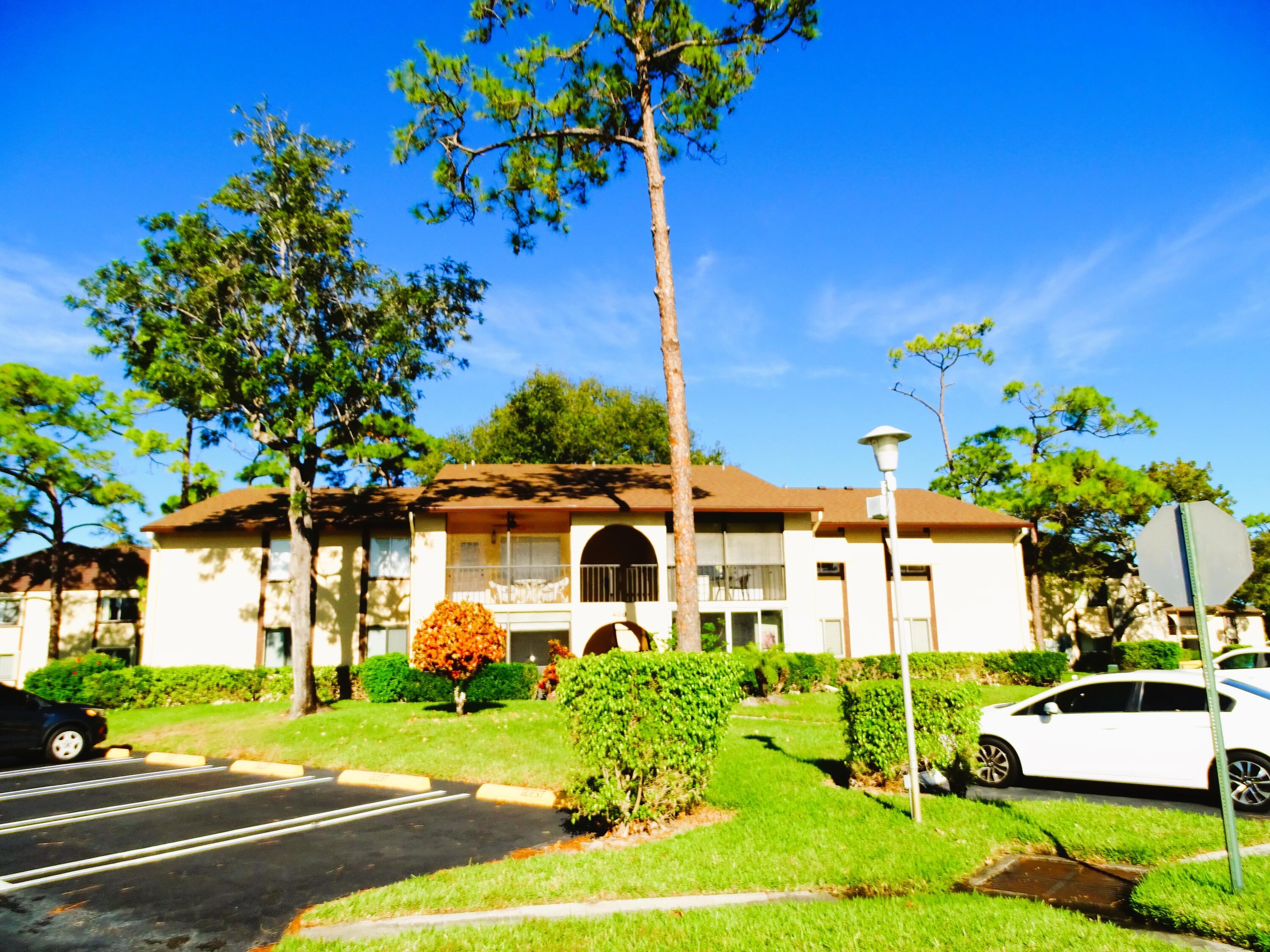 409 Pine Glen Lane A-2, Greenacres, FL 33463, Greenacres - Photo 3