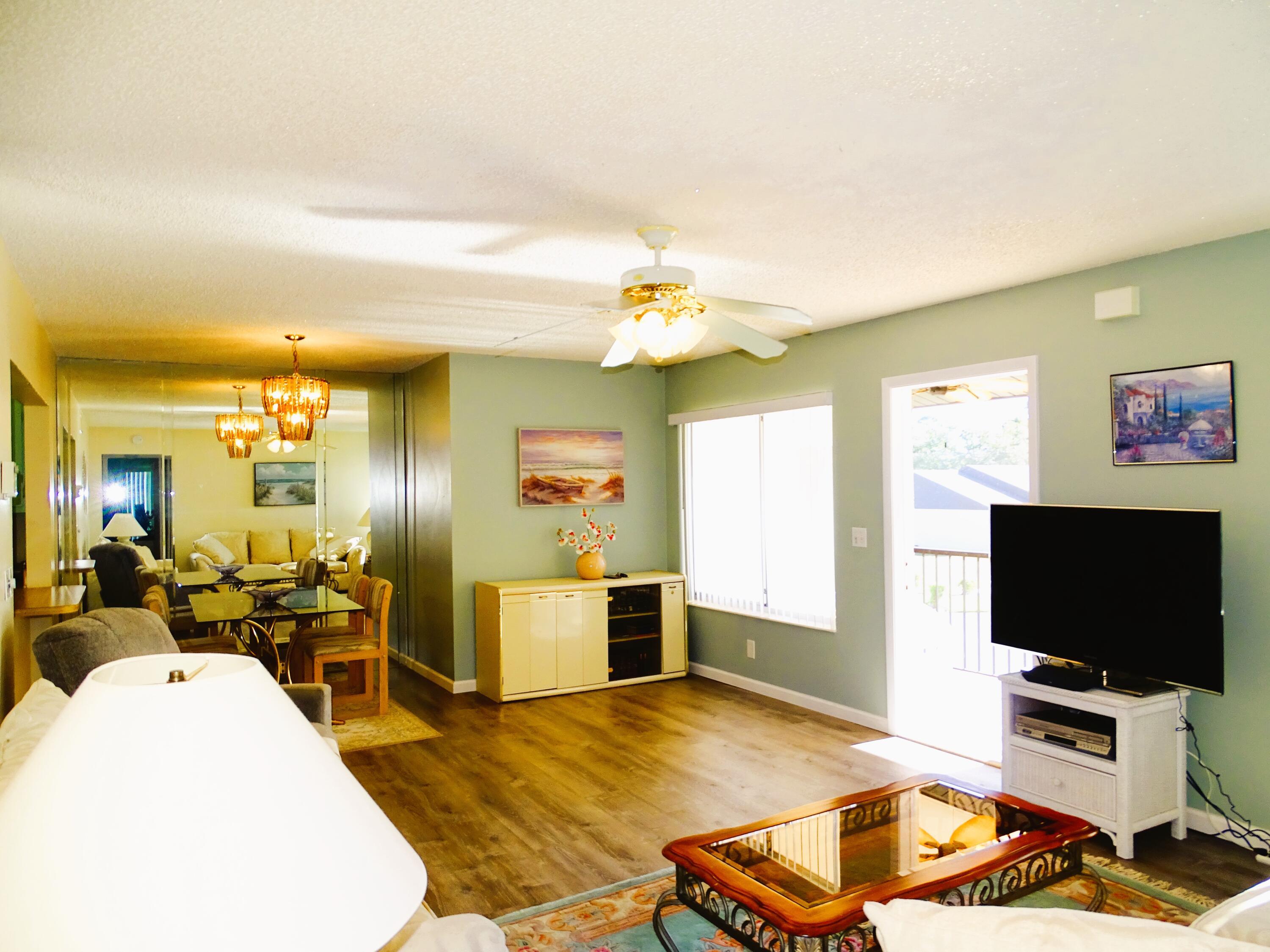 409 Pine Glen Lane A-2, Greenacres, FL 33463, Greenacres - Photo 5