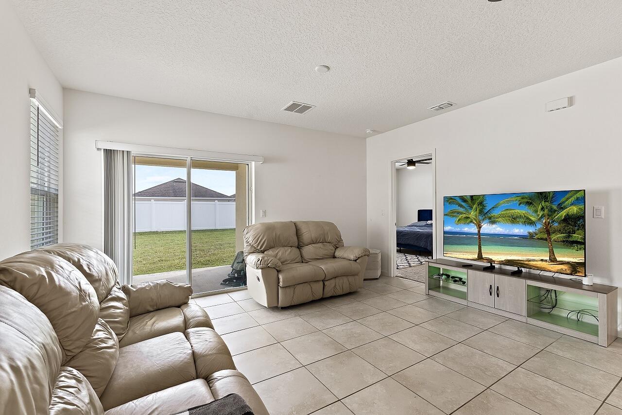 11333 SW Patterson Street, Port St. Lucie, FL 34987, Port St. Lucie - Photo 2