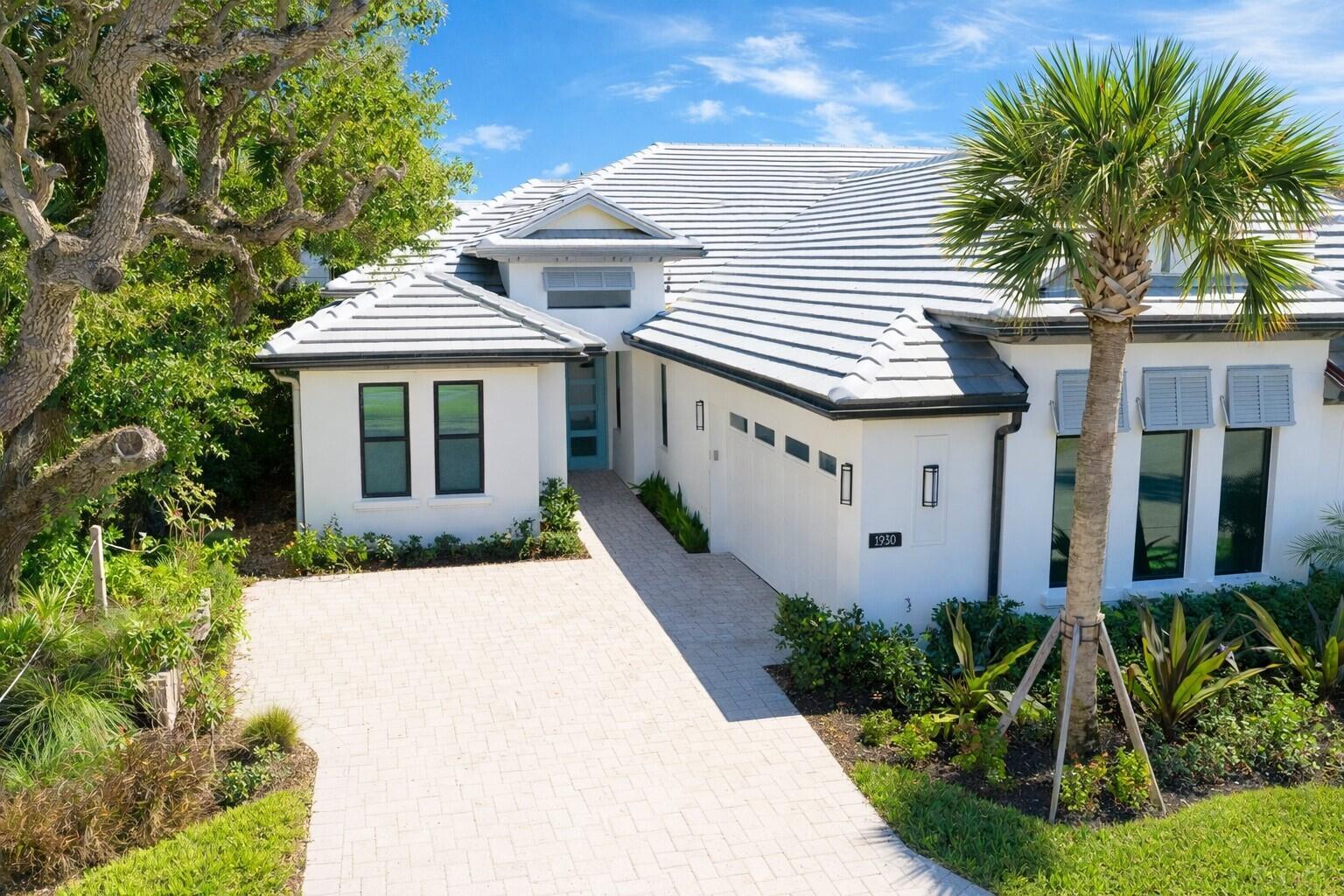 1930 Frosted Turquoise Way, Vero Beach, FL 32963, Vero Beach - Photo 2
