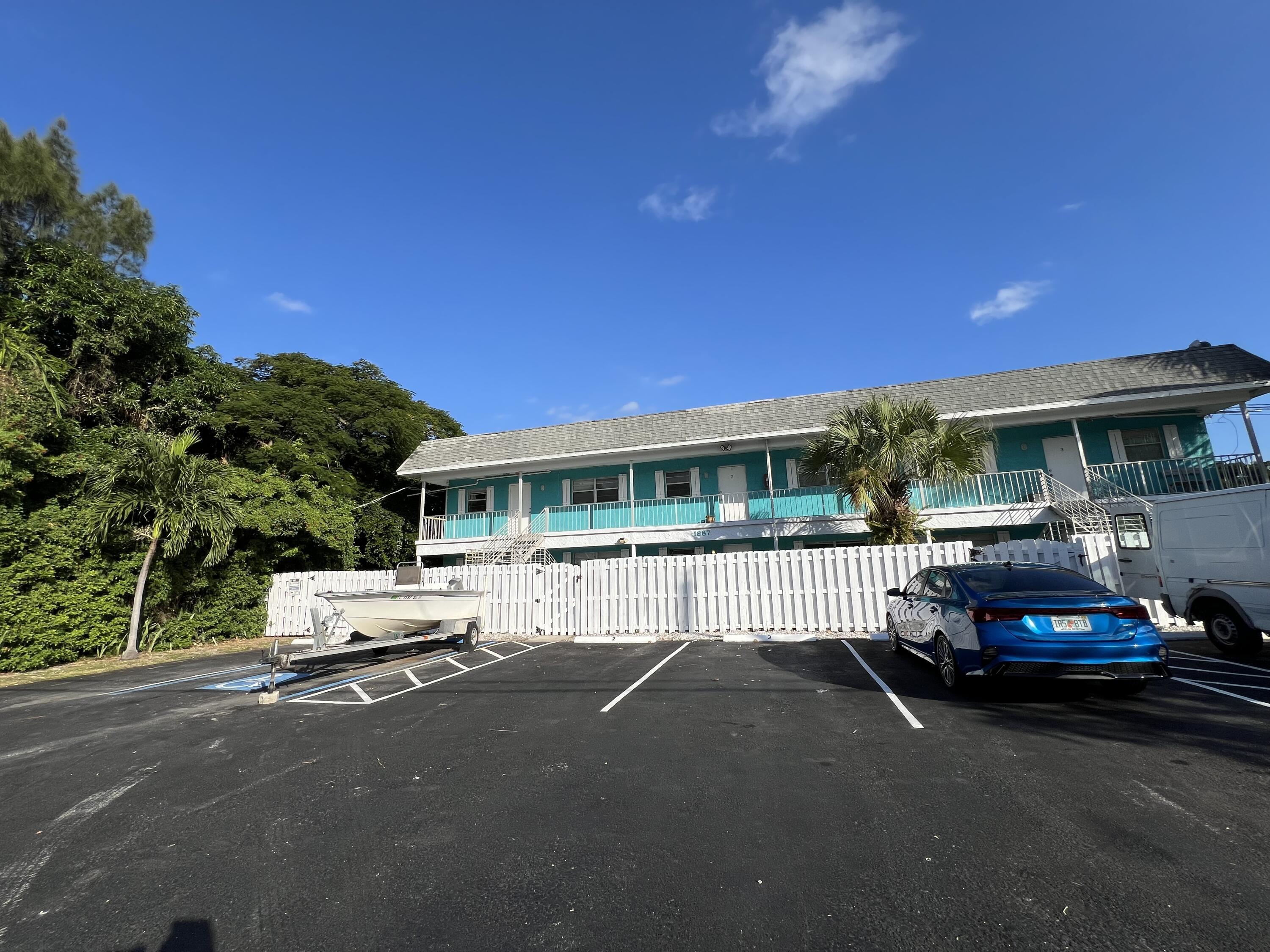 1887 Juno Road 1, North Palm Beach, FL 33408, North Palm Beach