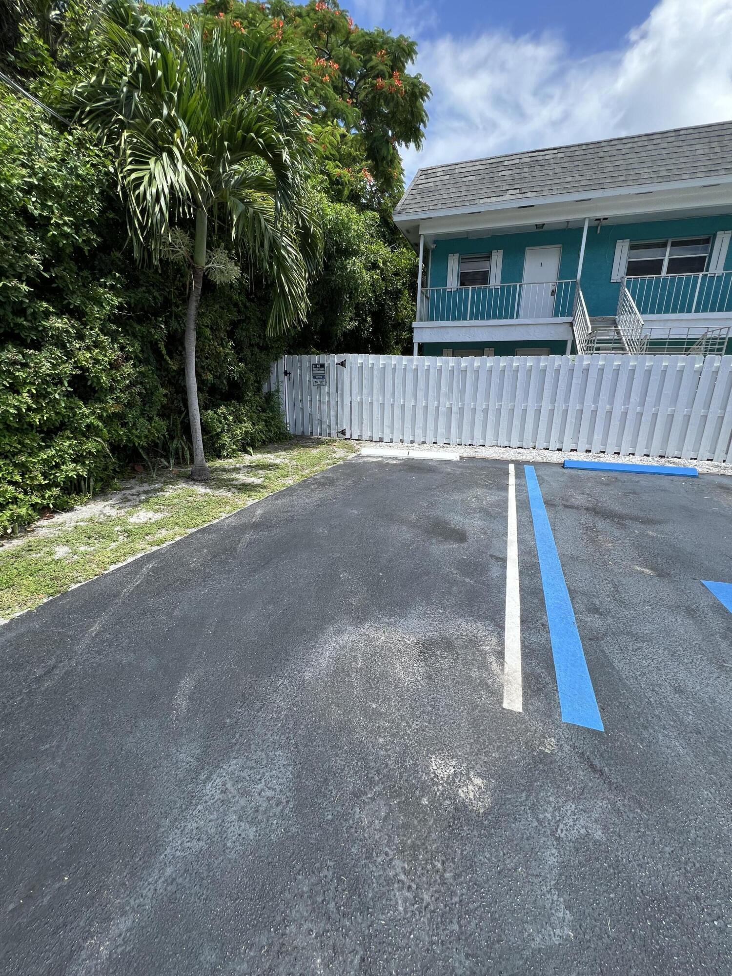 1887 Juno Road 1, North Palm Beach, FL 33408, North Palm Beach - Photo 3