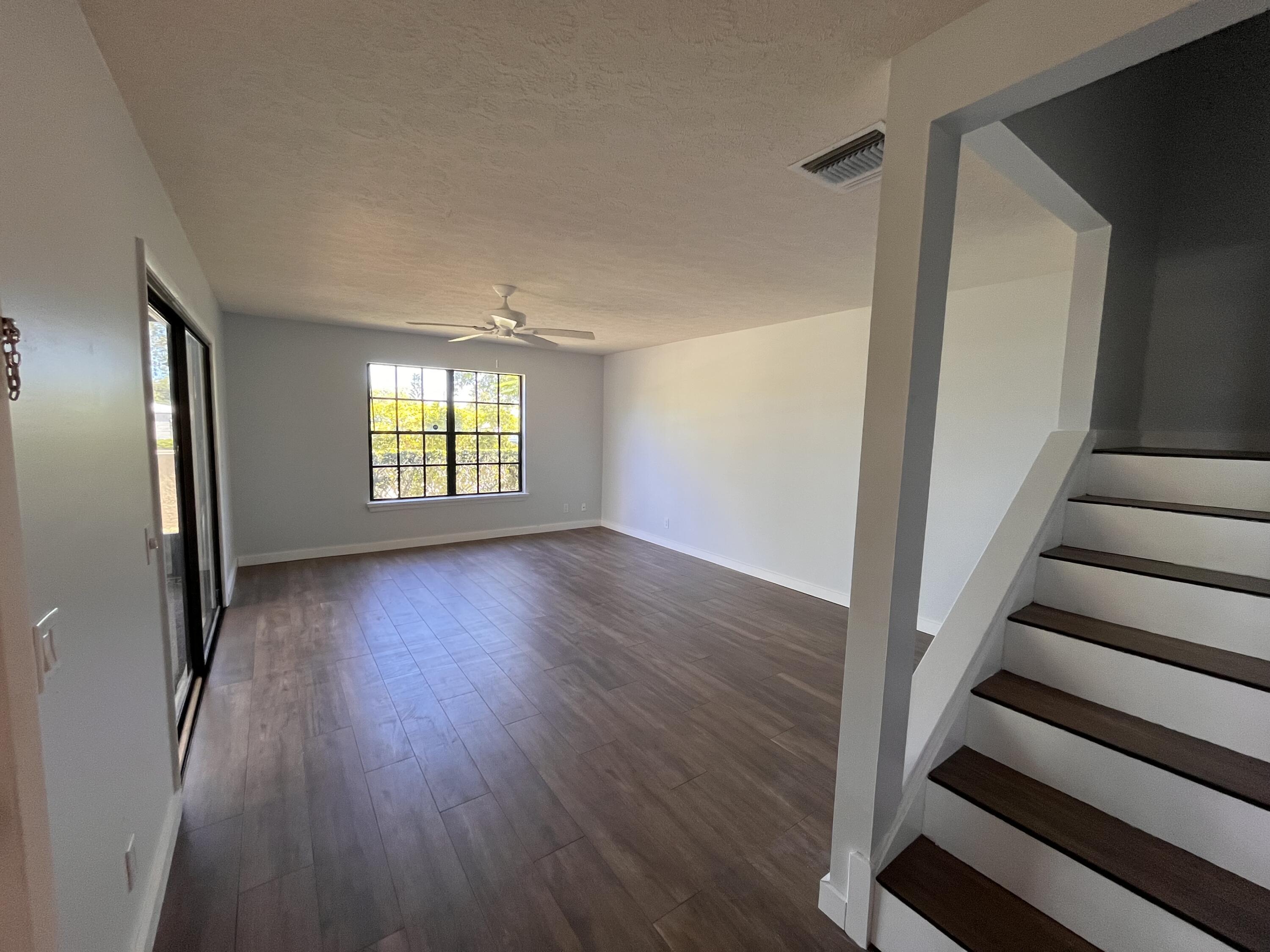 7281 SE Concord Place, Hobe Sound, FL 33455, Hobe Sound - Photo 5
