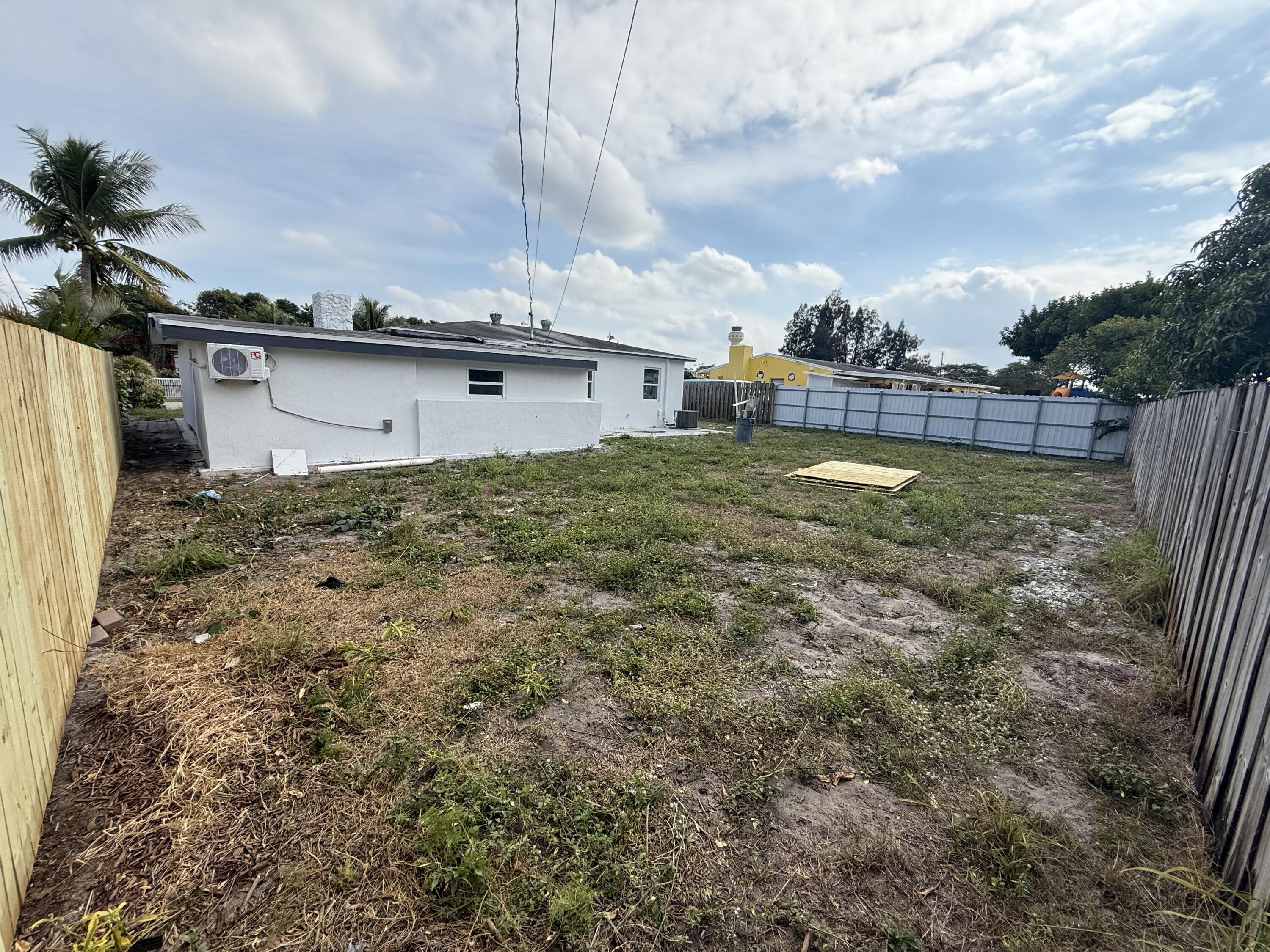2353 S Beech Rd Road, West Palm Beach, FL 33409, West Palm Beach - Photo 4