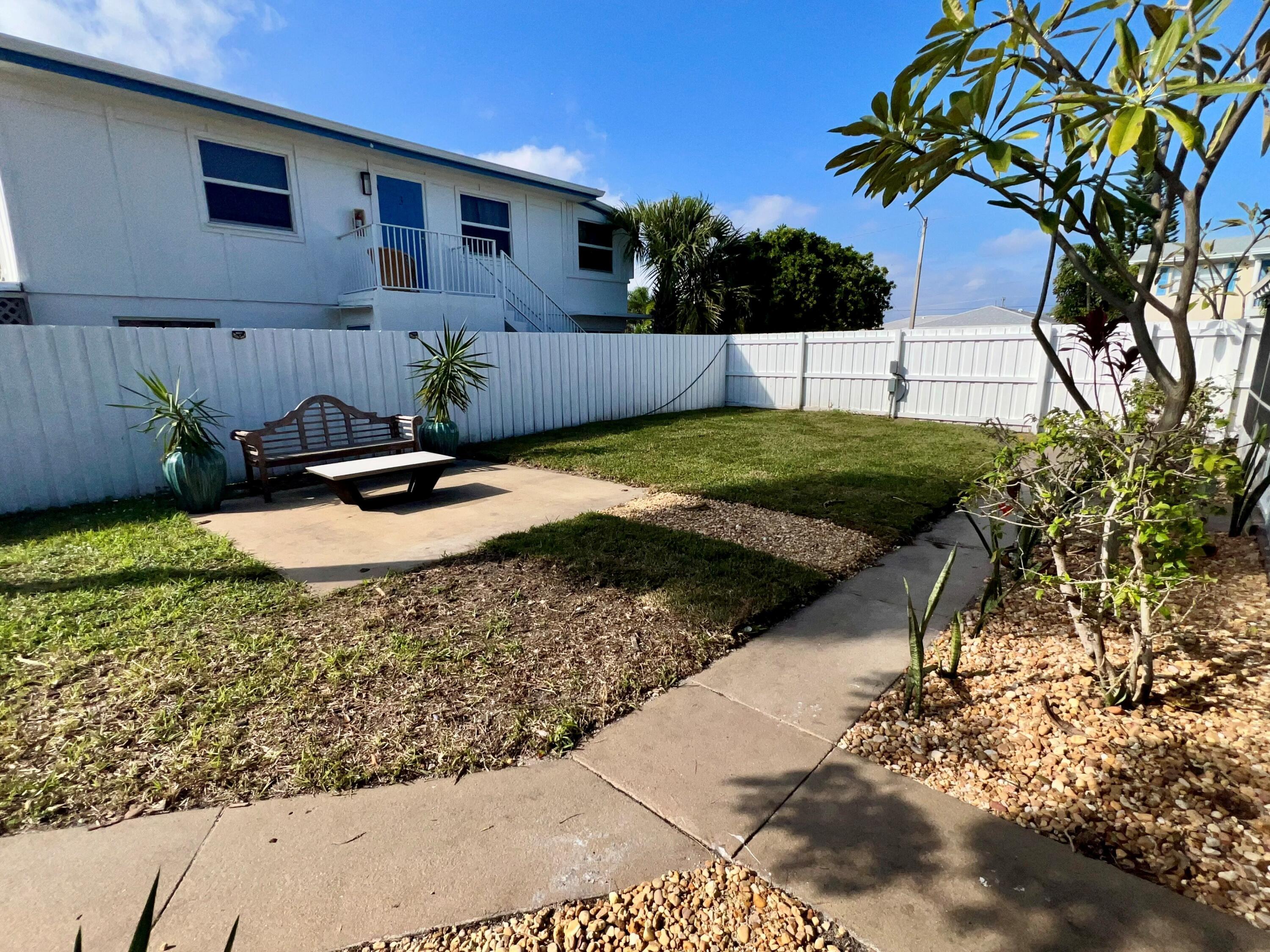 1235 Beach Road 2, Singer Island, FL 33404, Singer Island - Photo 4