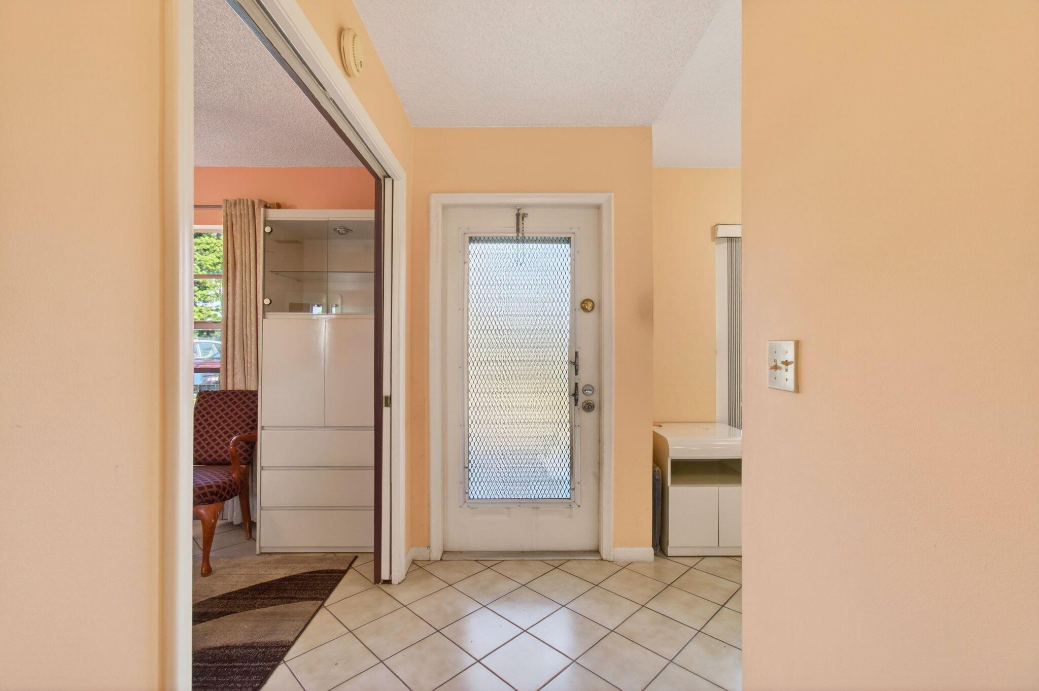5368 Privet Place B, Delray Beach, FL 33484, Delray Beach - Photo 2