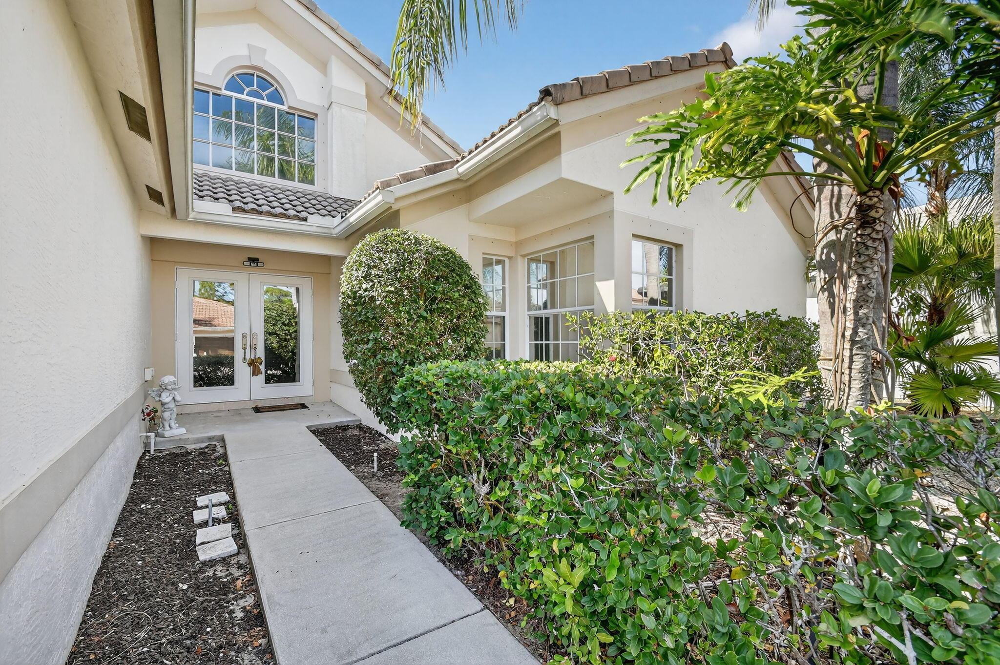 2725 Pointe Circle, Greenacres, FL 33413, Greenacres - Photo 2