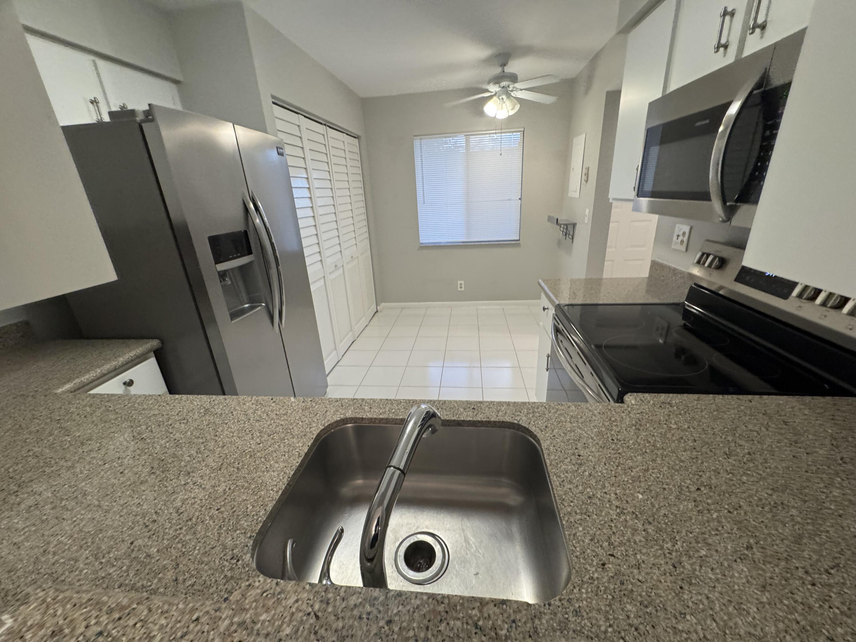 7281 Amberly Lane 206, Delray Beach, FL 33446, Delray Beach - Photo 5