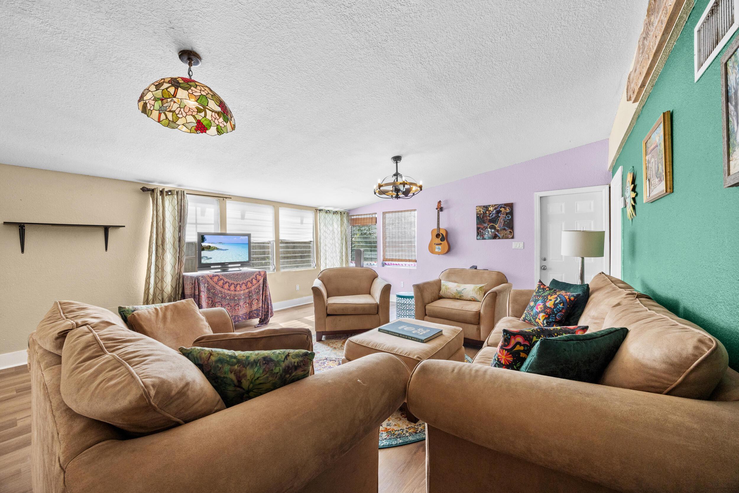 2695 Hayden Drive, Palm Springs, FL 33461, Palm Springs - Photo 3