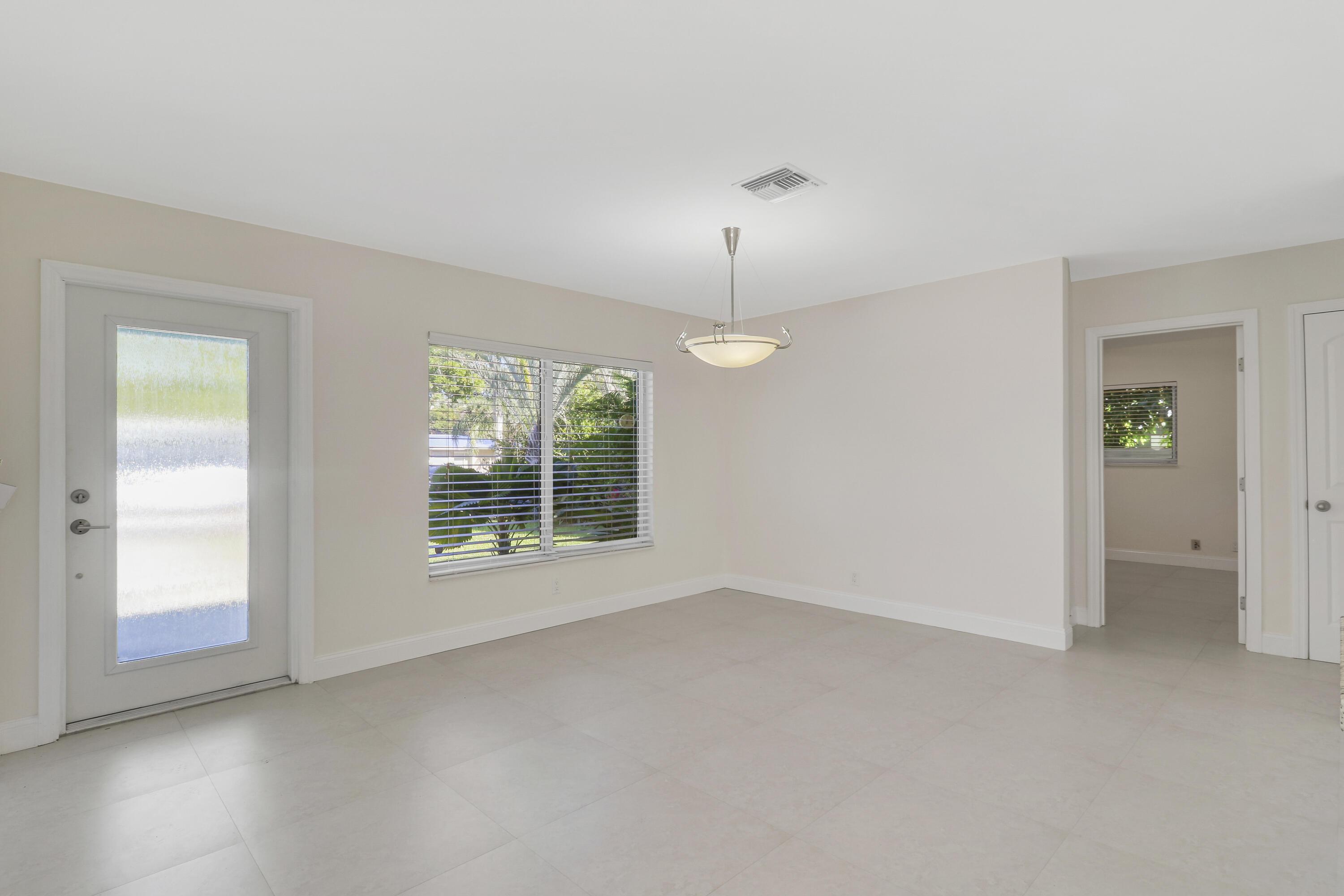 376 SW 2nd Street, Boca Raton, FL 33432, Boca Raton - Photo 5