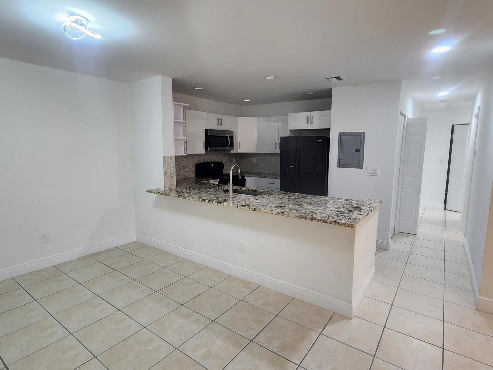 6013 10th Avenue N 208, Greenacres, FL 33463, Greenacres - Photo 4