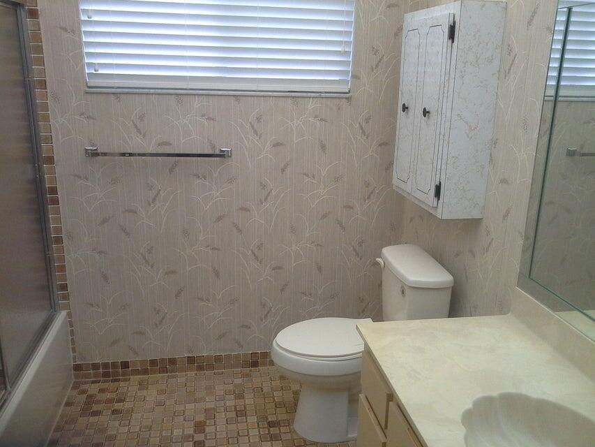 15108 Ashland Drive 195, Delray Beach, FL 33484, Delray Beach - Photo 4