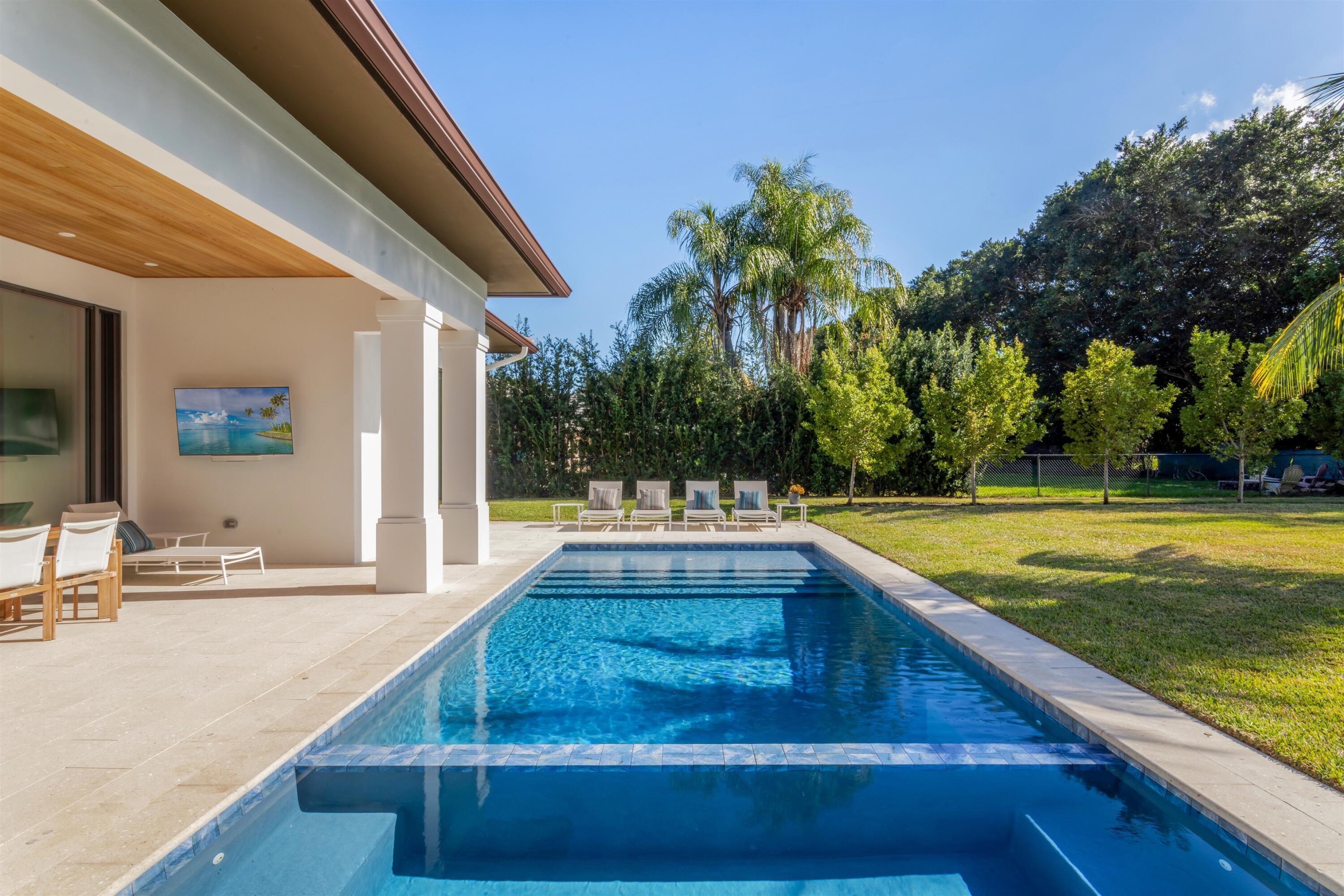 2719 Embassy Drive, West Palm Beach, FL 33401, West Palm Beach