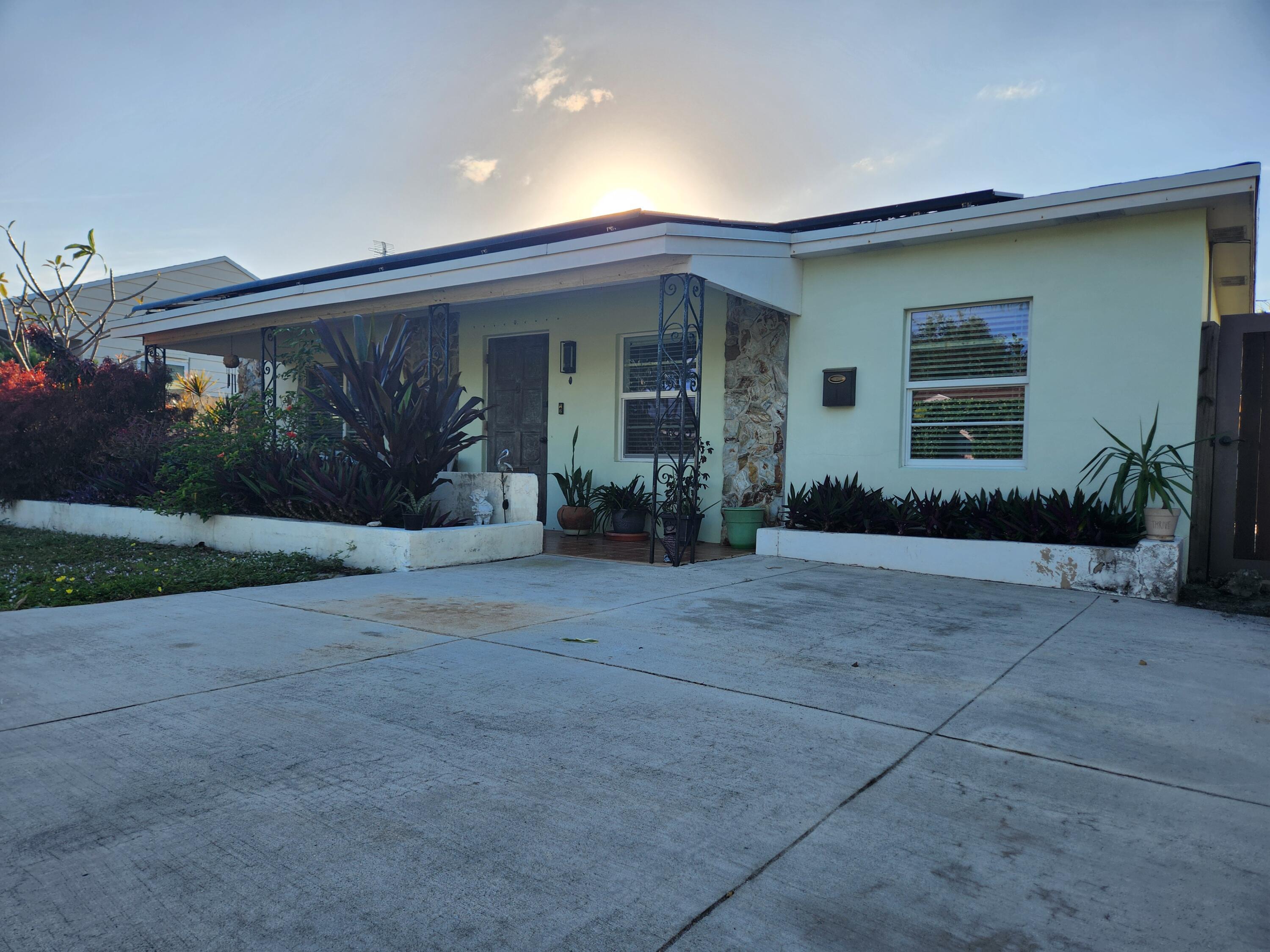 1219 N M Street, Lake Worth Beach, FL 33460, Lake Worth Beach