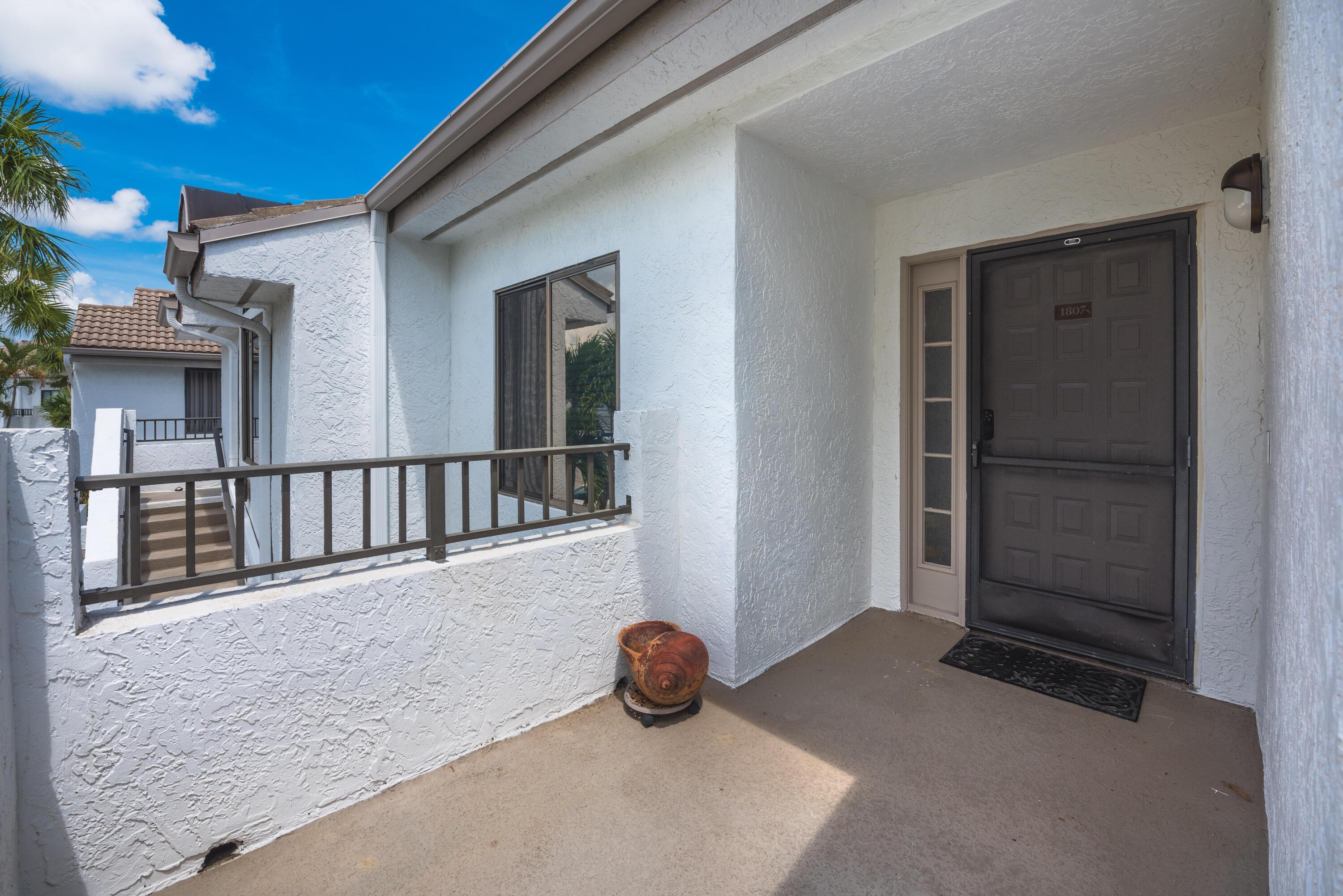 7689 Glendevon Lane 1807, Delray Beach, FL 33446, Delray Beach - Photo 2