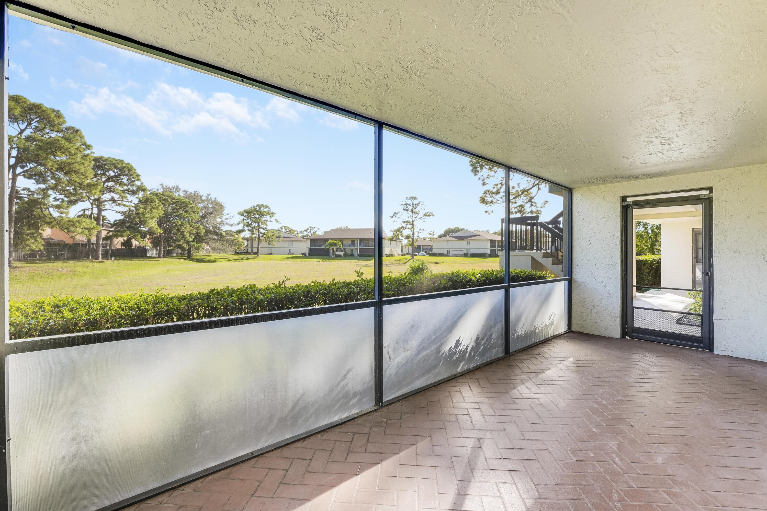 6489 Chasewood Drive D, Jupiter, FL 33458, Jupiter - Photo 2
