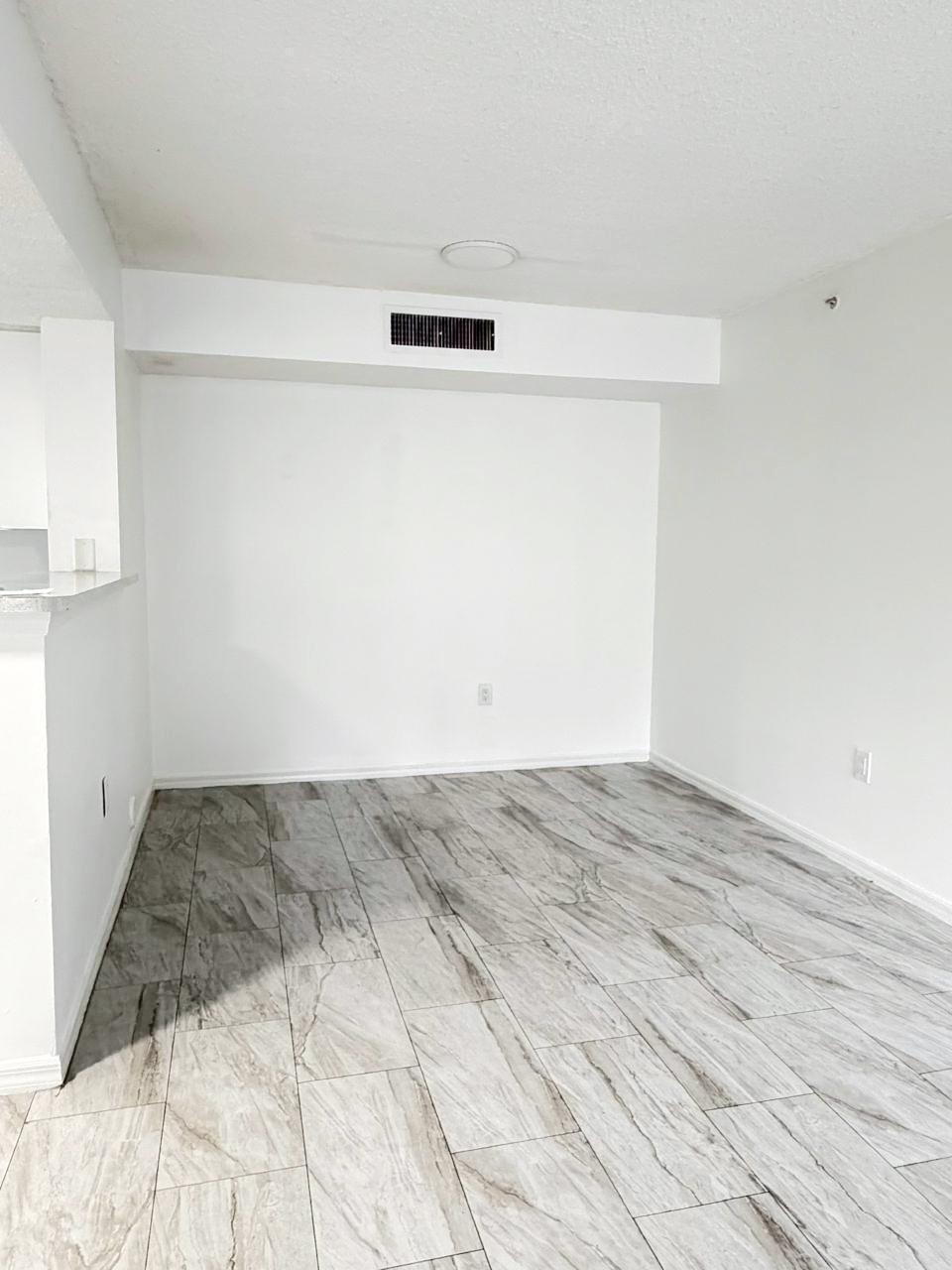 5025 Wiles Road 107, Coconut Creek, FL 33073, Coconut Creek - Photo 4